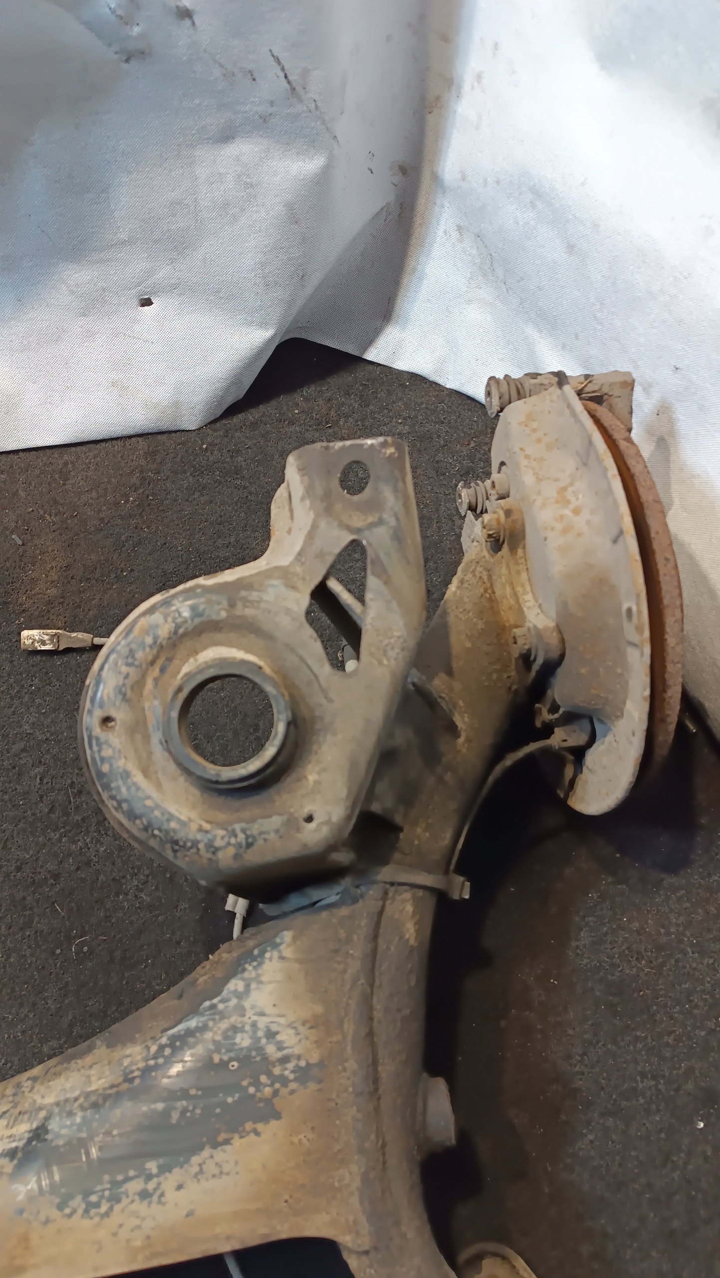 träger hinten Achsträgers CITROEN C4 1.6HDI 2005r