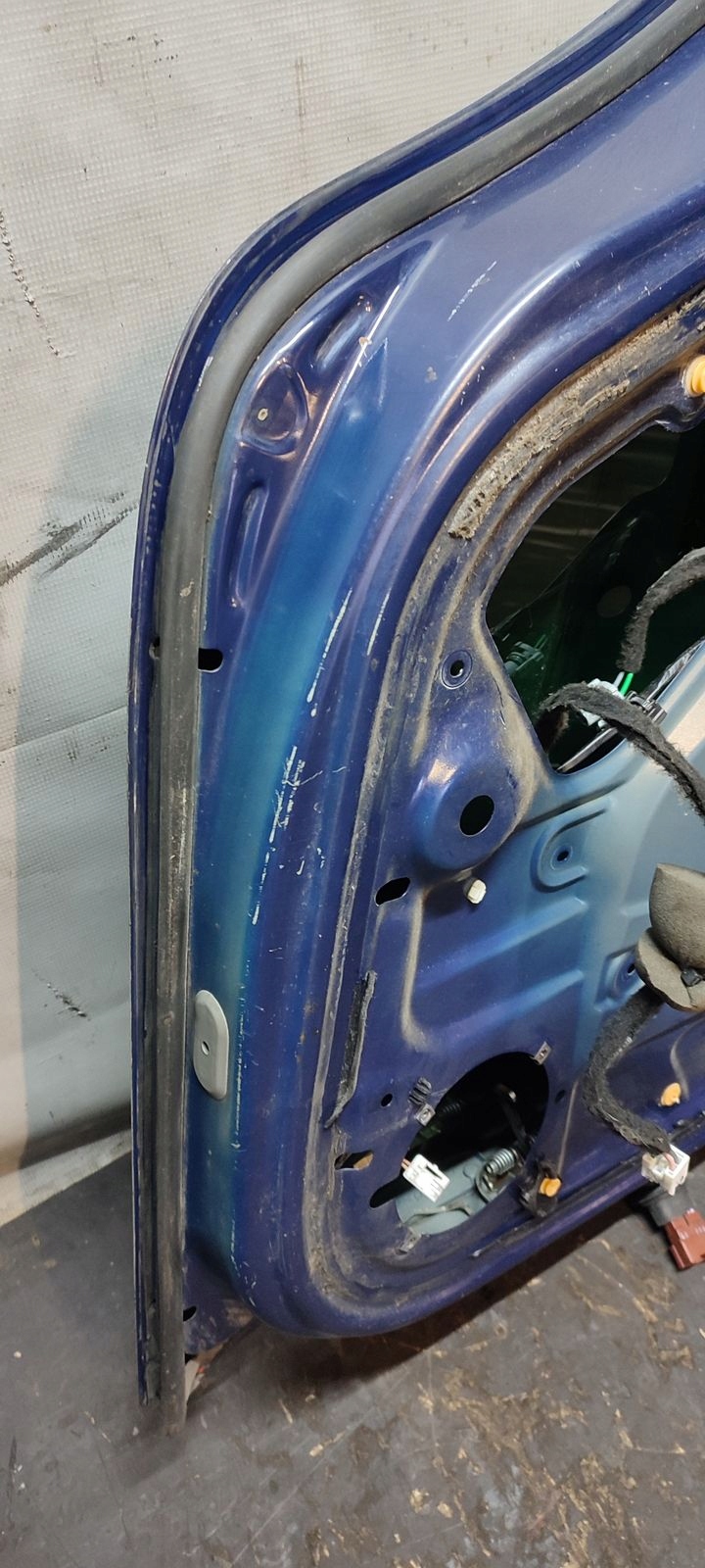 Tür heck hinten links Dacia Duster DVD42