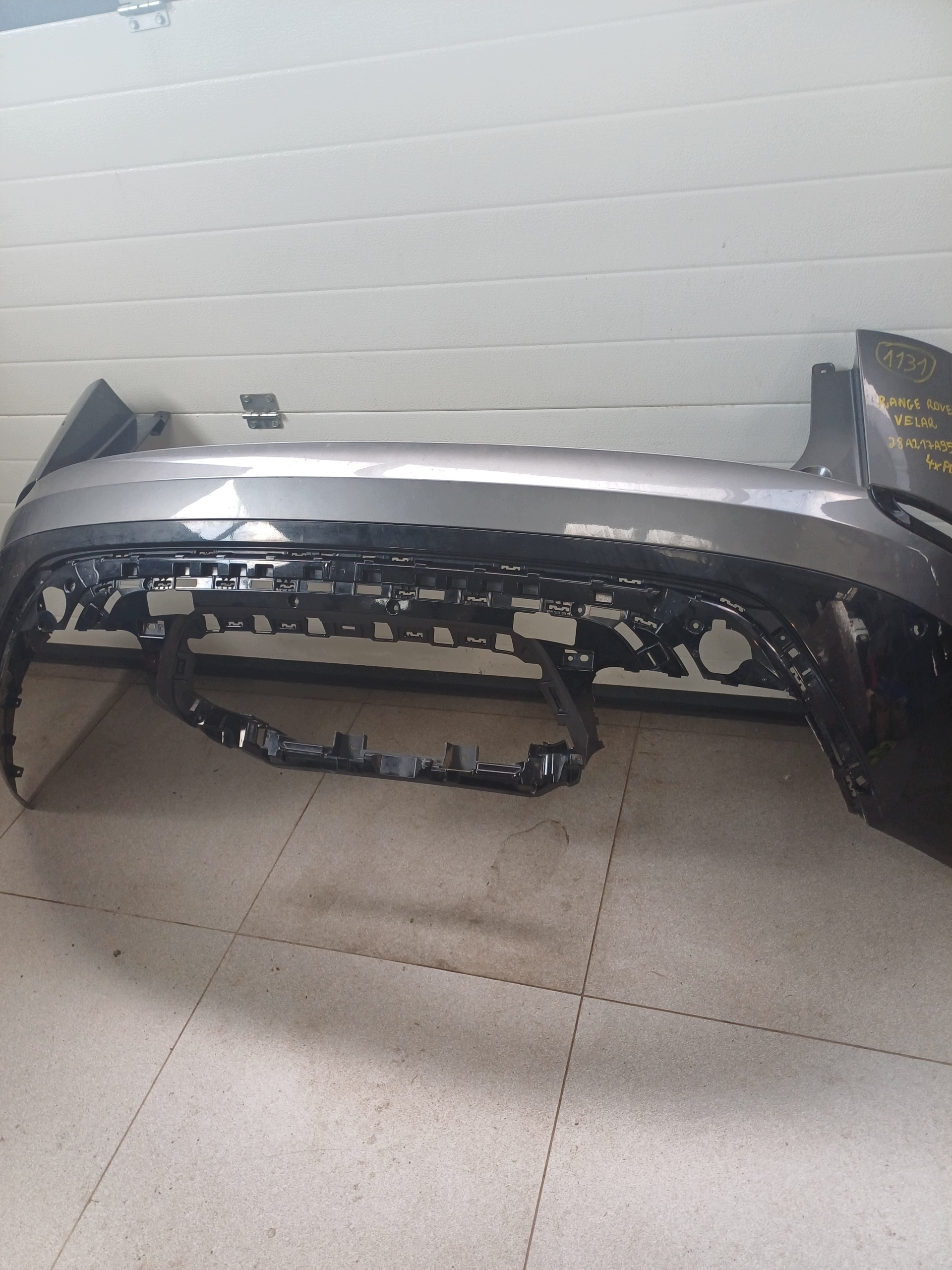 bumper rear part rear RANGE ROVER VELAR J8A217A958 4 X PDC