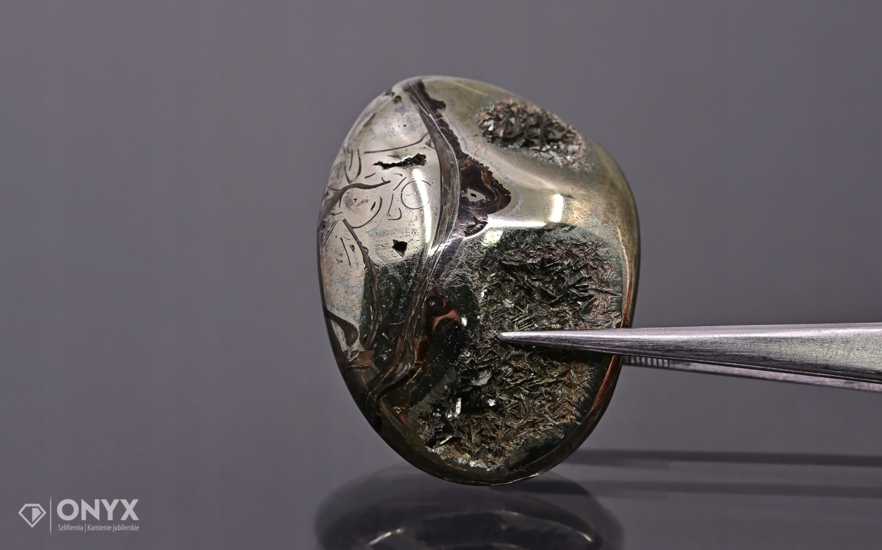 Amonit spiritizovaný nepravidelný 38x29 mm