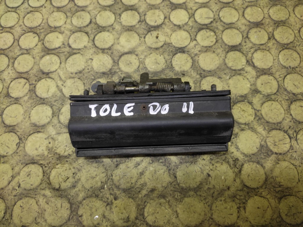 SEAT TOLEDO II handle bonnet rear part 1M5827561