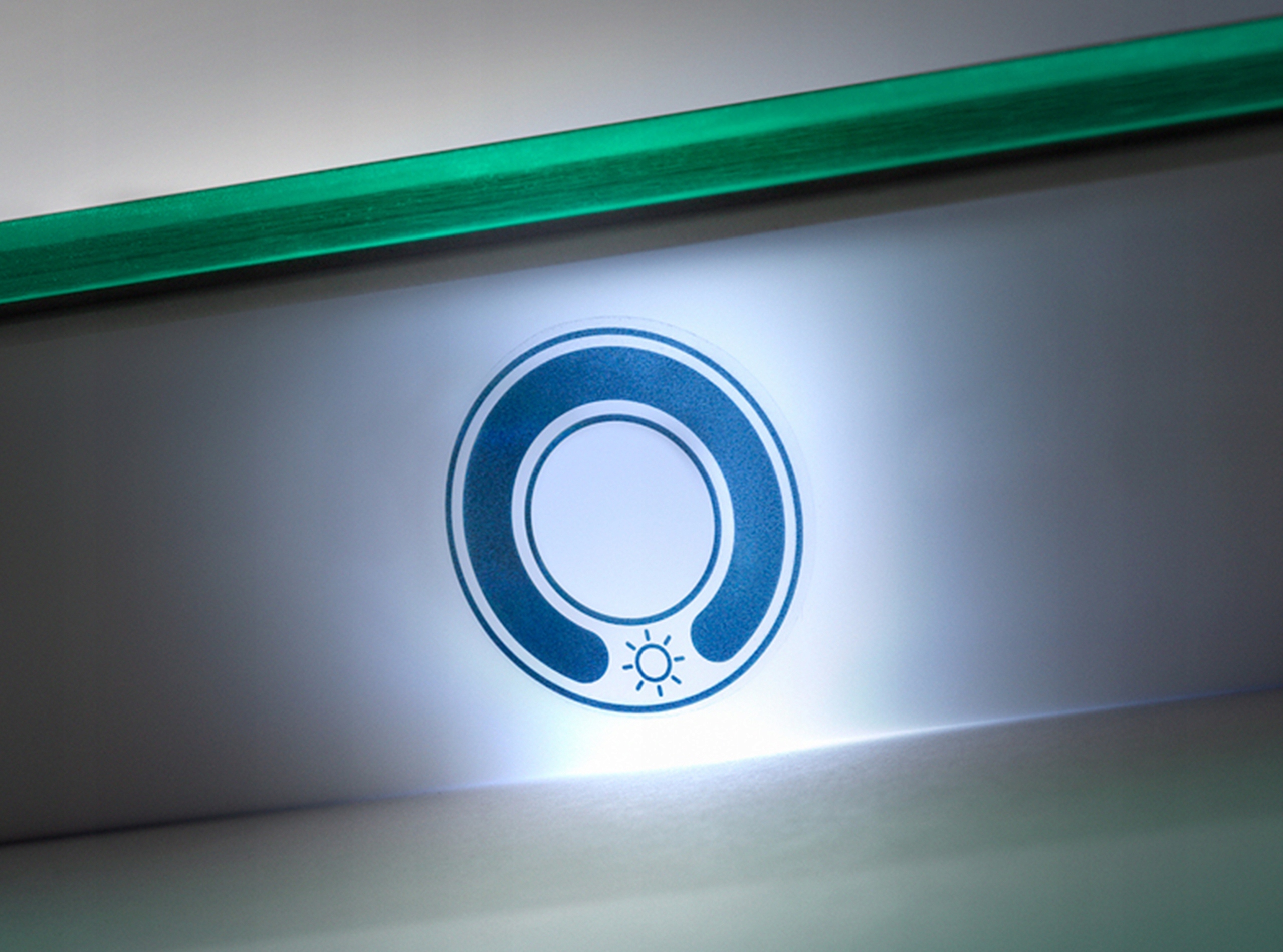 OWALNE LUSTRO Z PODŚWIETLENIEM LED DO PRZEDPOKOJU Przeznaczenie Do pokoju Do przedpokoju Do sklepu Do studia Inne