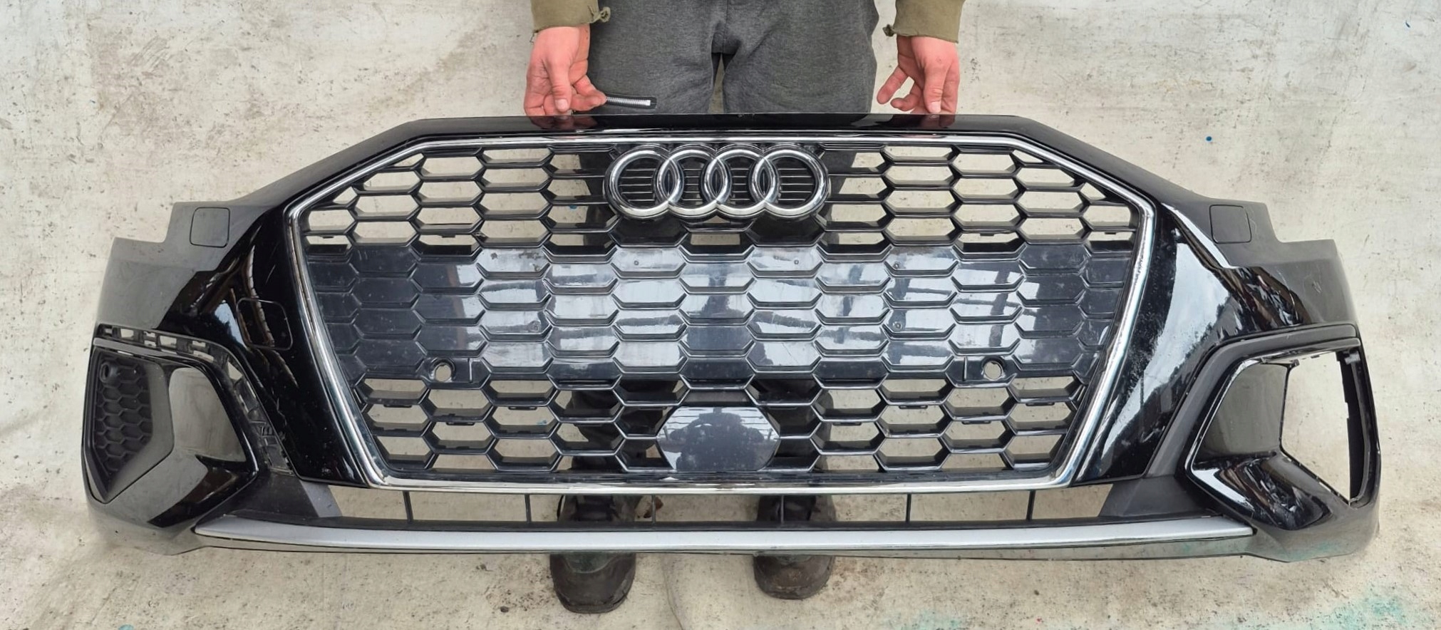 AUDI A3 8Y 20- bumper front front SPR PDC 8Y0807437