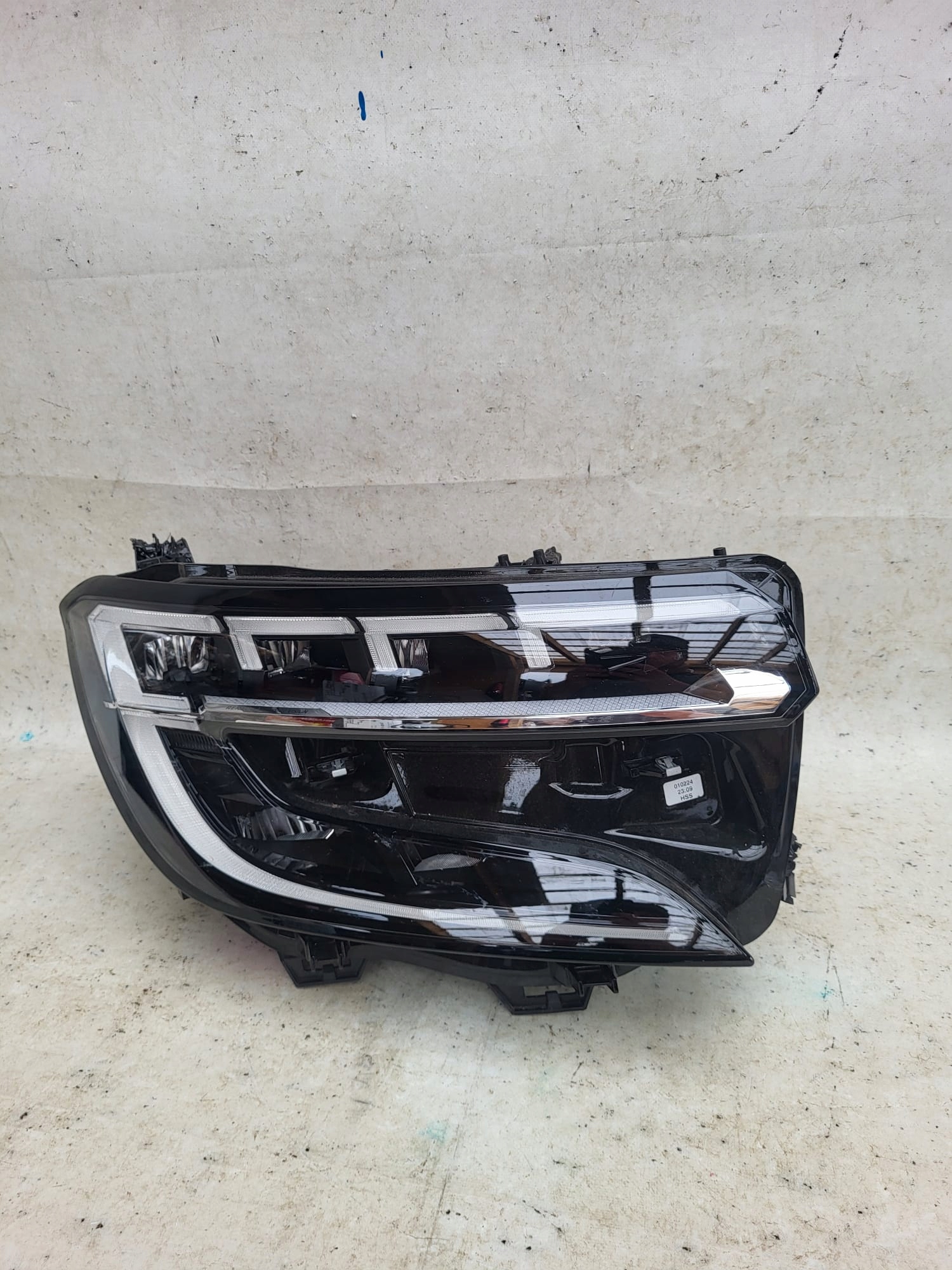 RENAULT AUSTRAL 22- light right front PRZDNIA FULL LED 260103381R