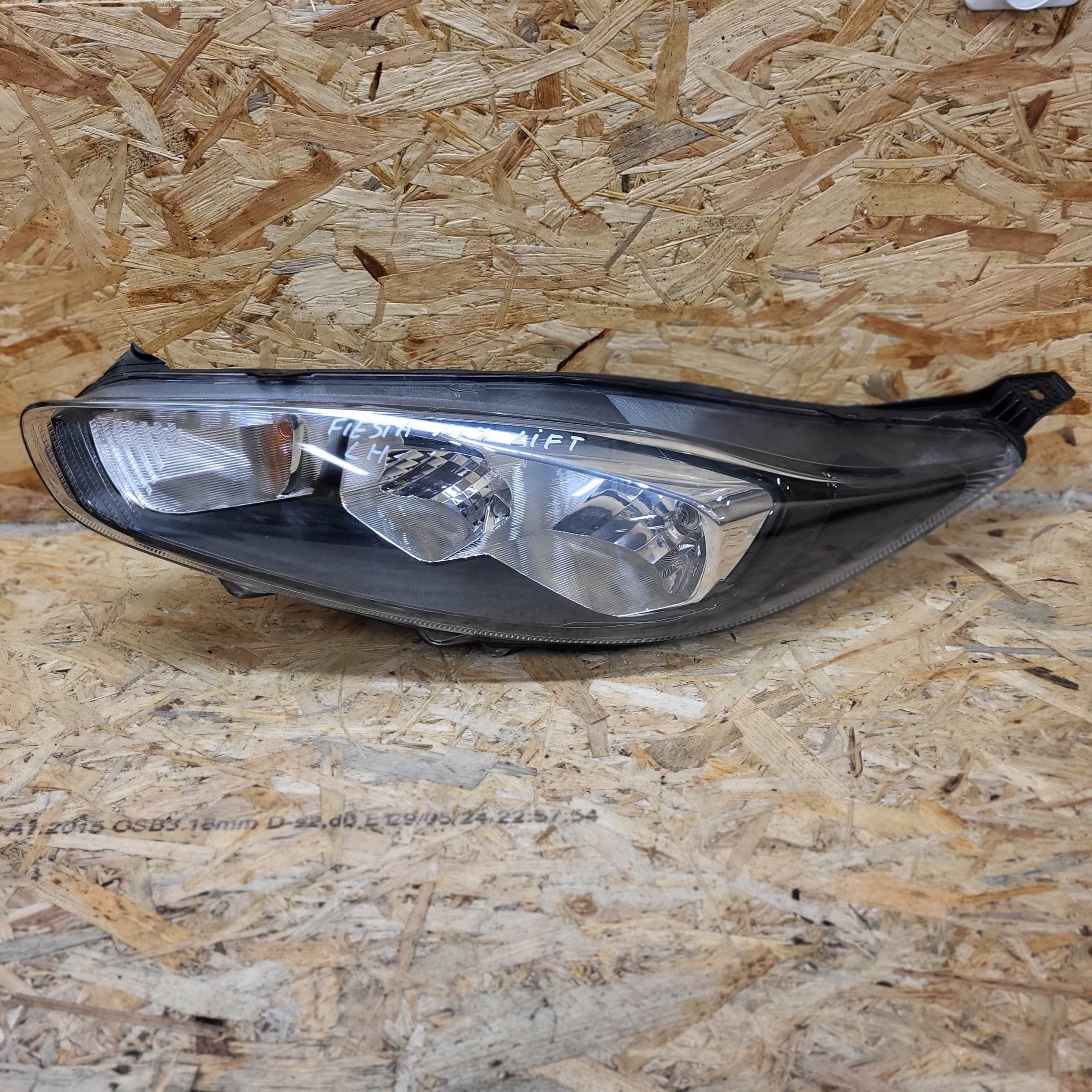 FORD FIESTA MK7 12-17LIFT light left left front