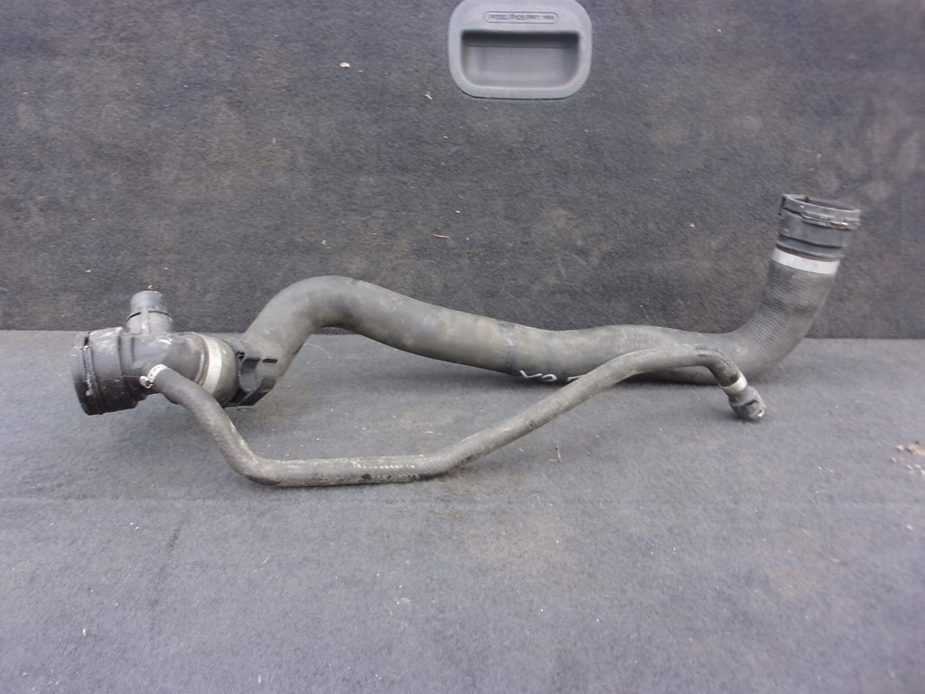 BMW X3 F25 водопровод 8571616