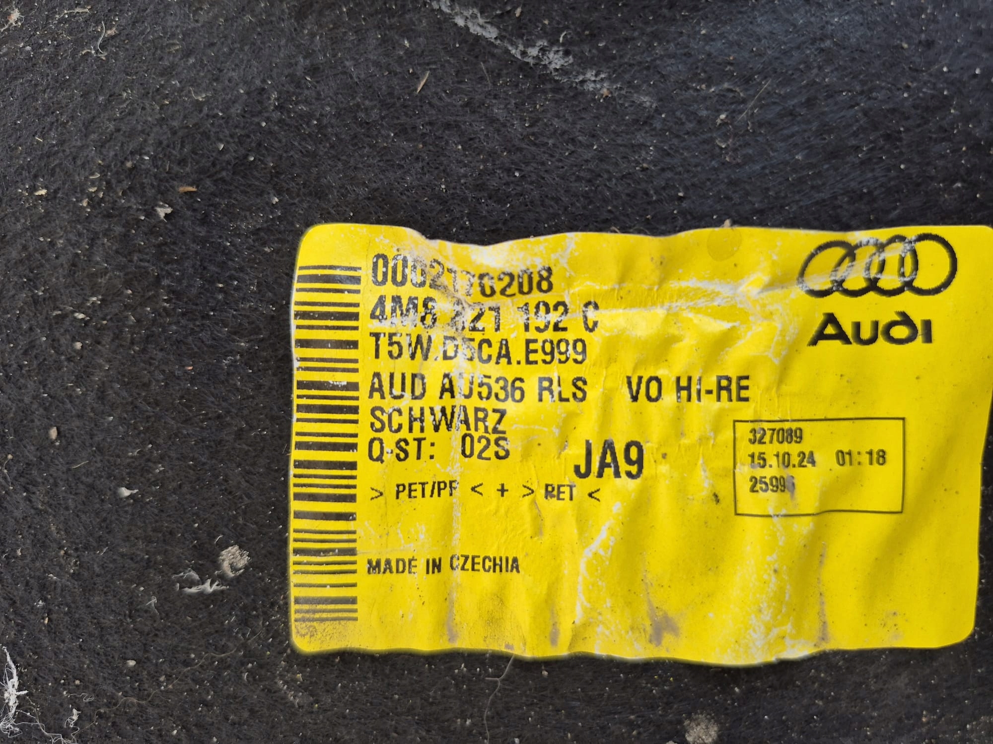 AUDI Q8 4M8 18- mudguard right front front 4M8821192C