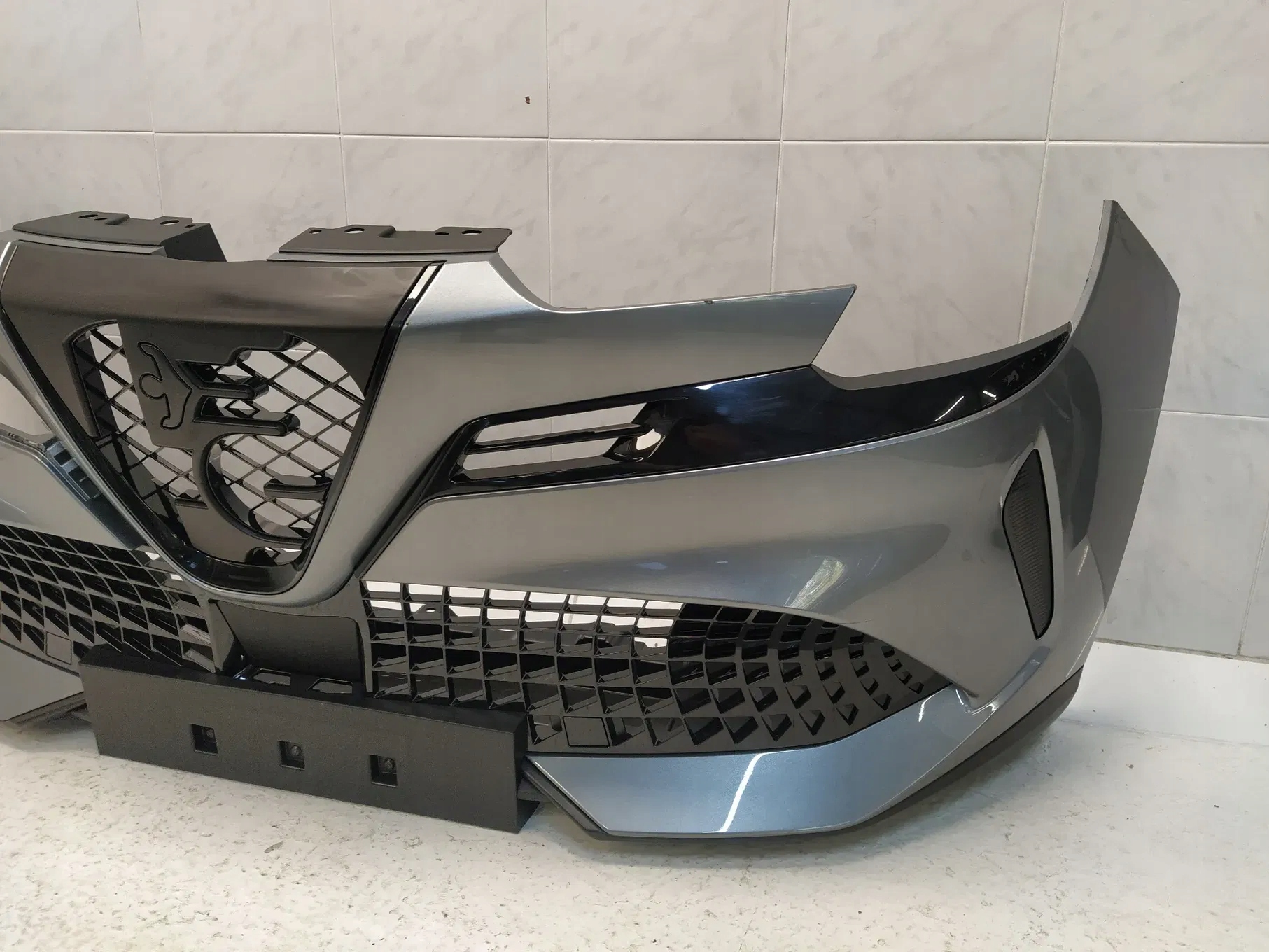 ALFA ROMEO JUNIOR 2024- bumper front front grill KRATKI original