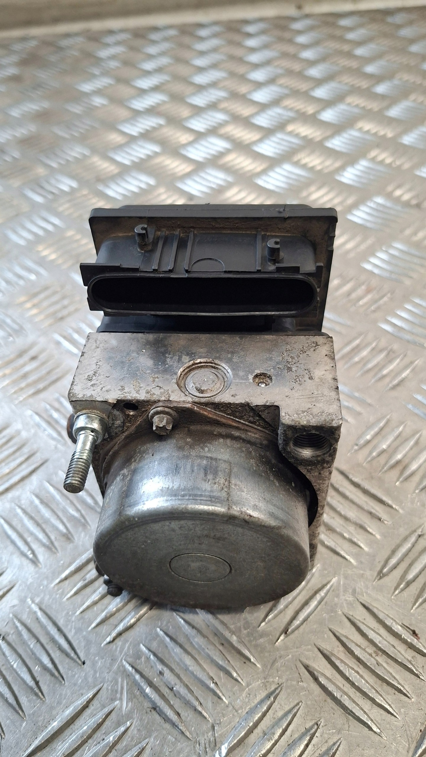 pump ABS OPEL CORSA D 1.2
