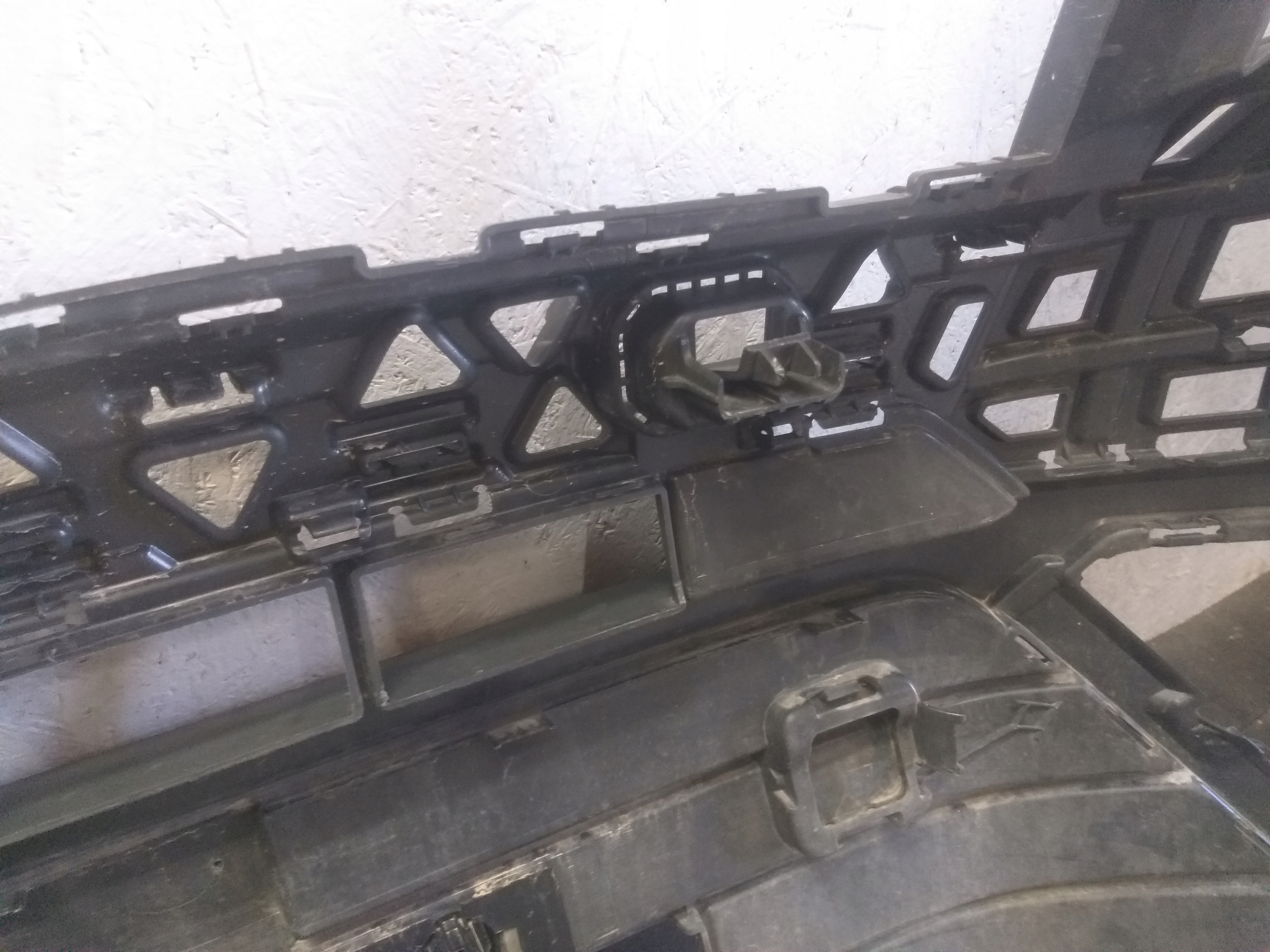 STOSSSTANGE VORNE VW CRAFTER 7C0