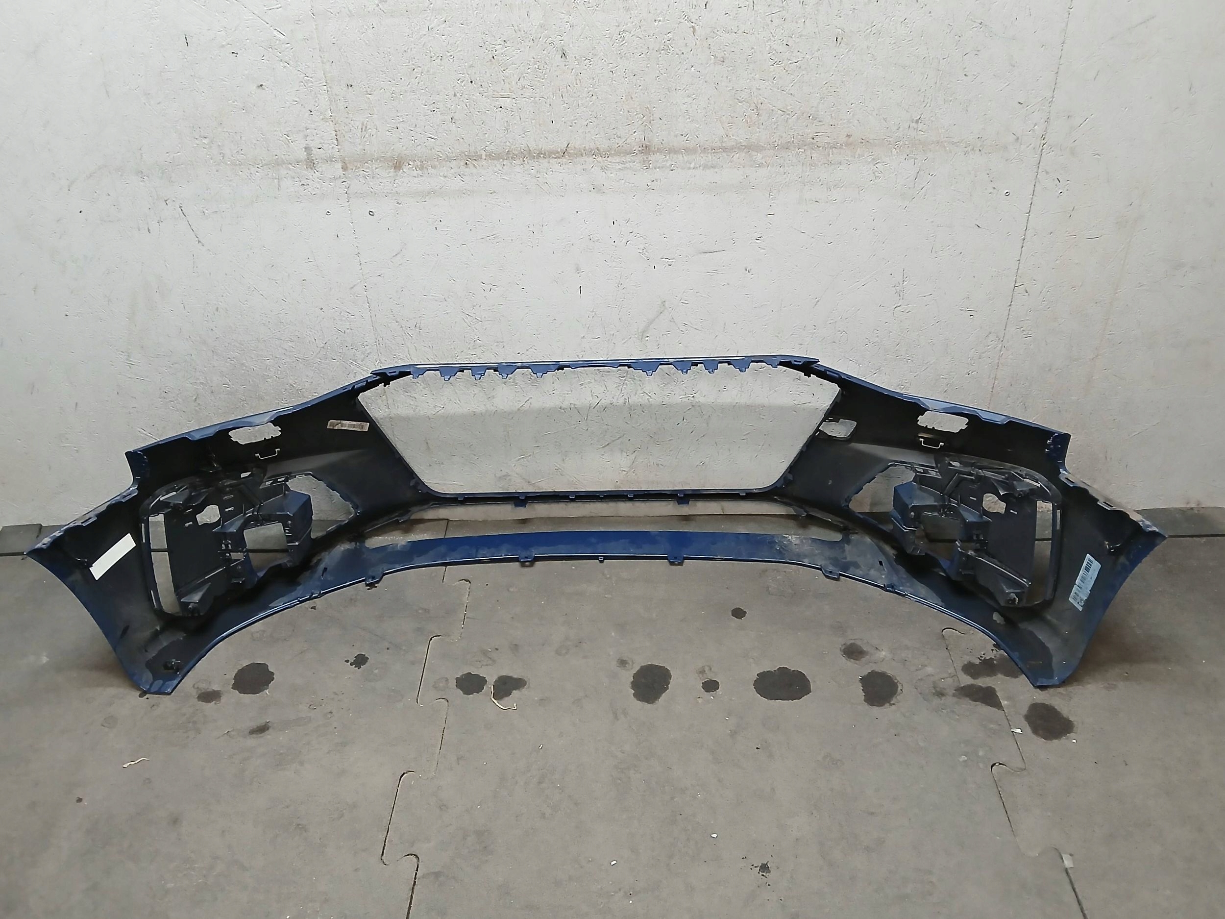 nárazník předek AUDI A4 B9 8W0 S LINE LIFT 19