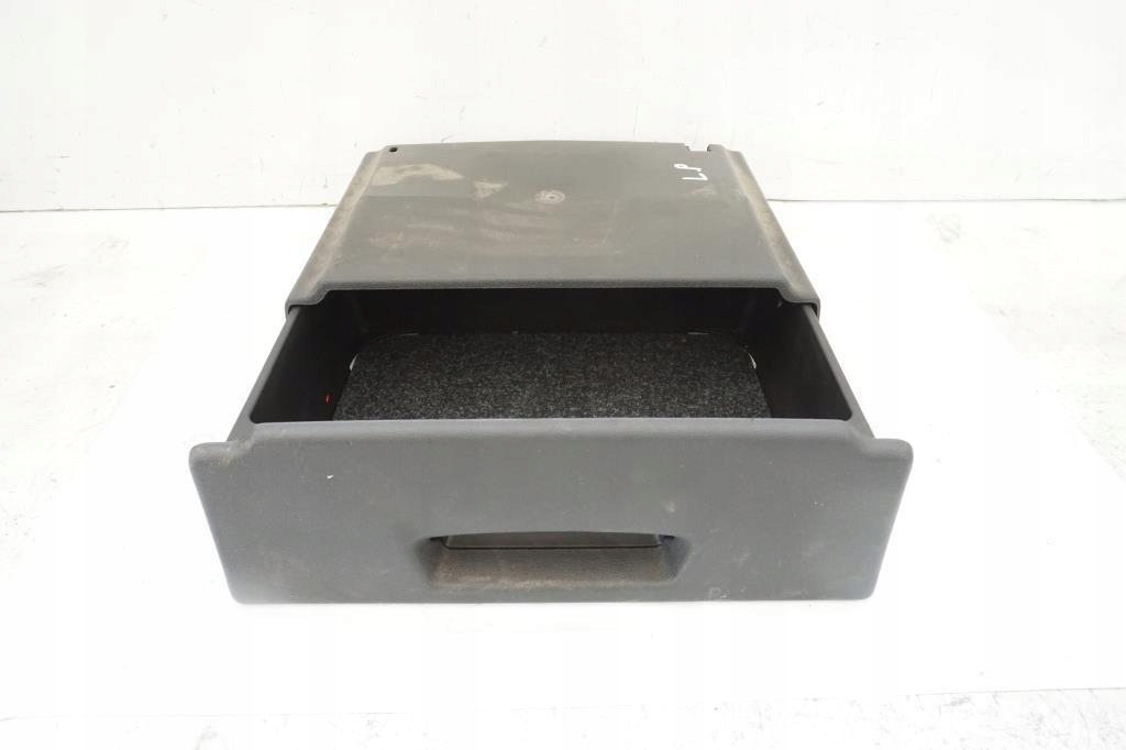 бардачок кресло renault oe 873900002R