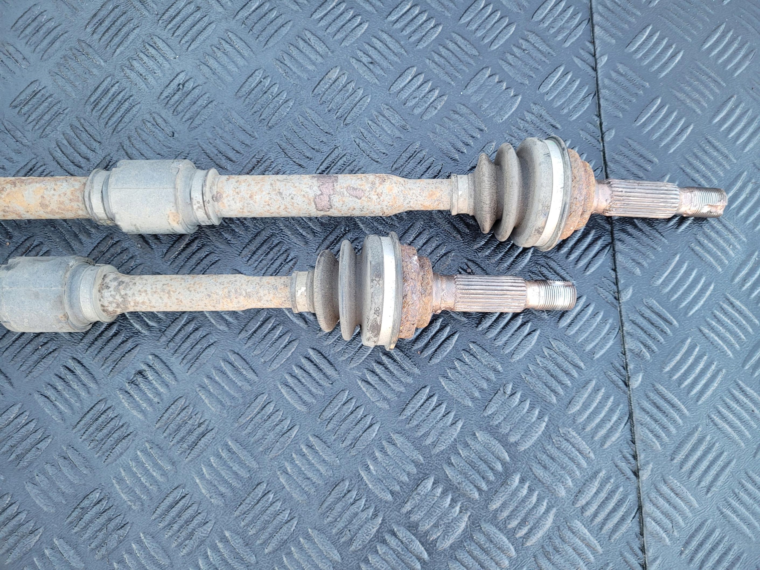 semi-axis rear part rear left long MITSUBISHI OUTLANDER 3 III PHEV 2.0