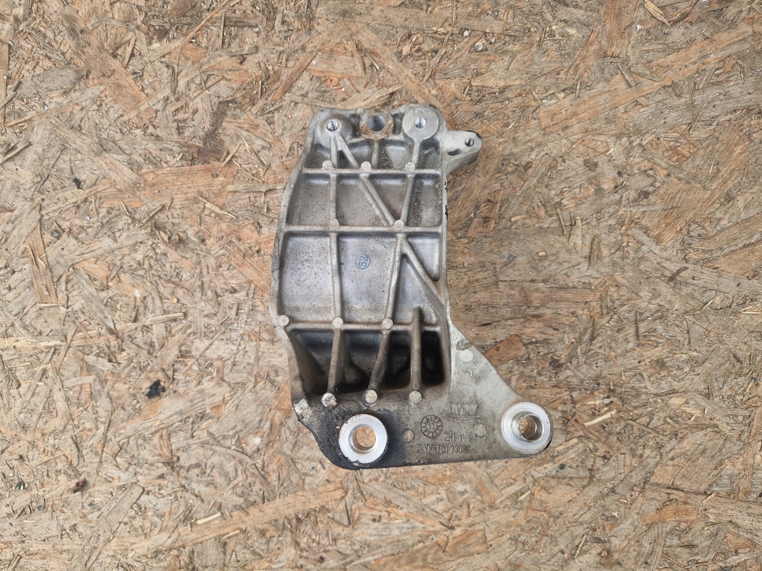 Stütze Halter ALTERNATORA JEEP GRAND CHEROKEE 3.0CRD VM44D