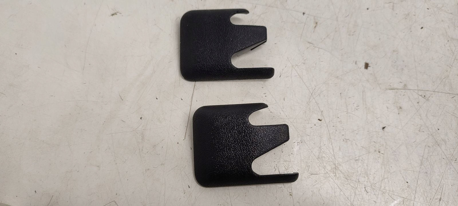 Blende Abdeckung szyny SITZ Mercedes W124 2,2