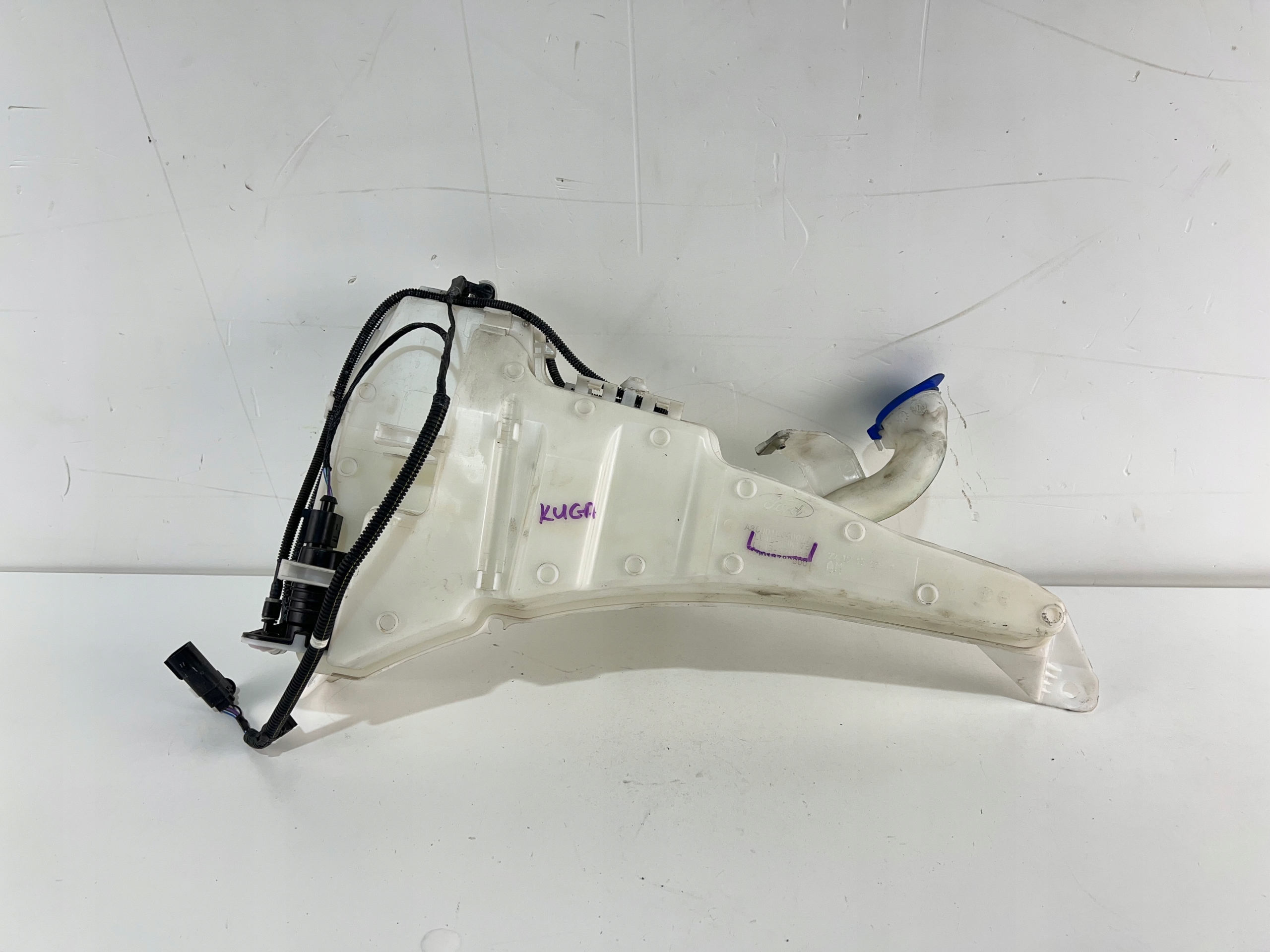 washer fluid tank FORD KUGA MK3 LV4B-13K175