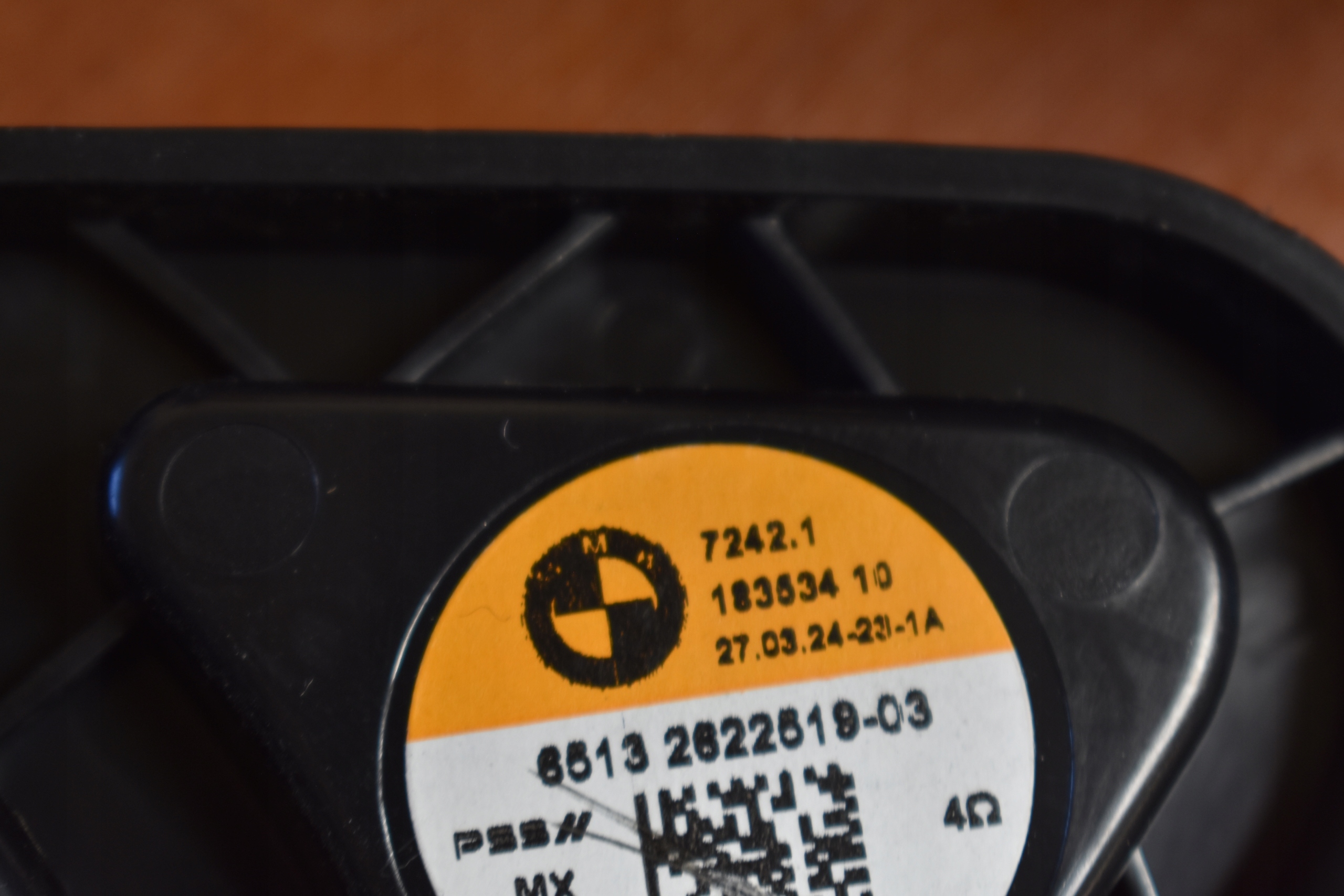 IDEALNY speaker left HARMAN KARDON BMW G05 1