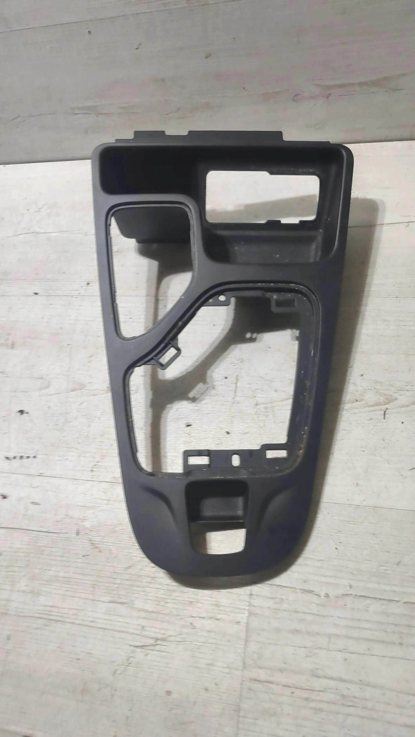 Jeep Cherokee 2015 frame drazka changes of the gear