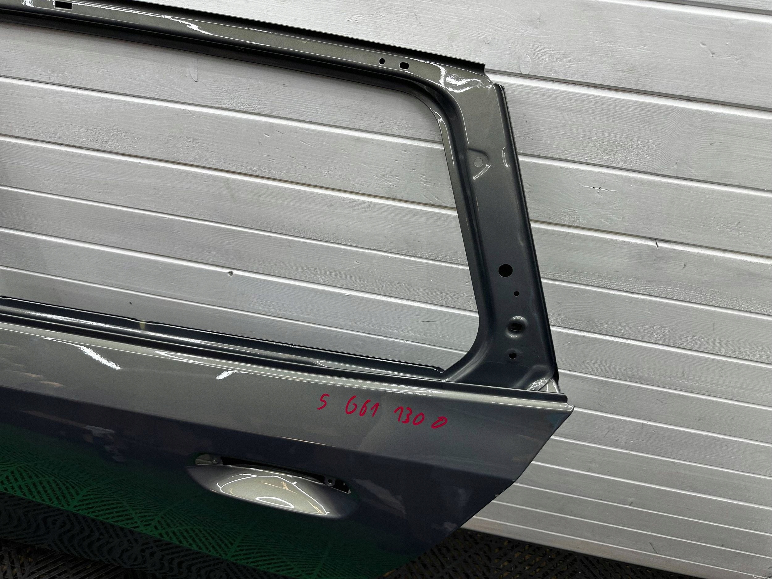 ajtó hátsó far strona bal BMW 5 G61