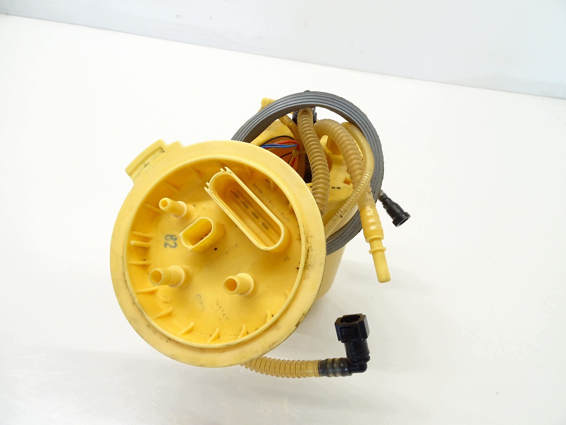 feed pump VW TOUAREG AUDI Q5 Q7 7P6919679