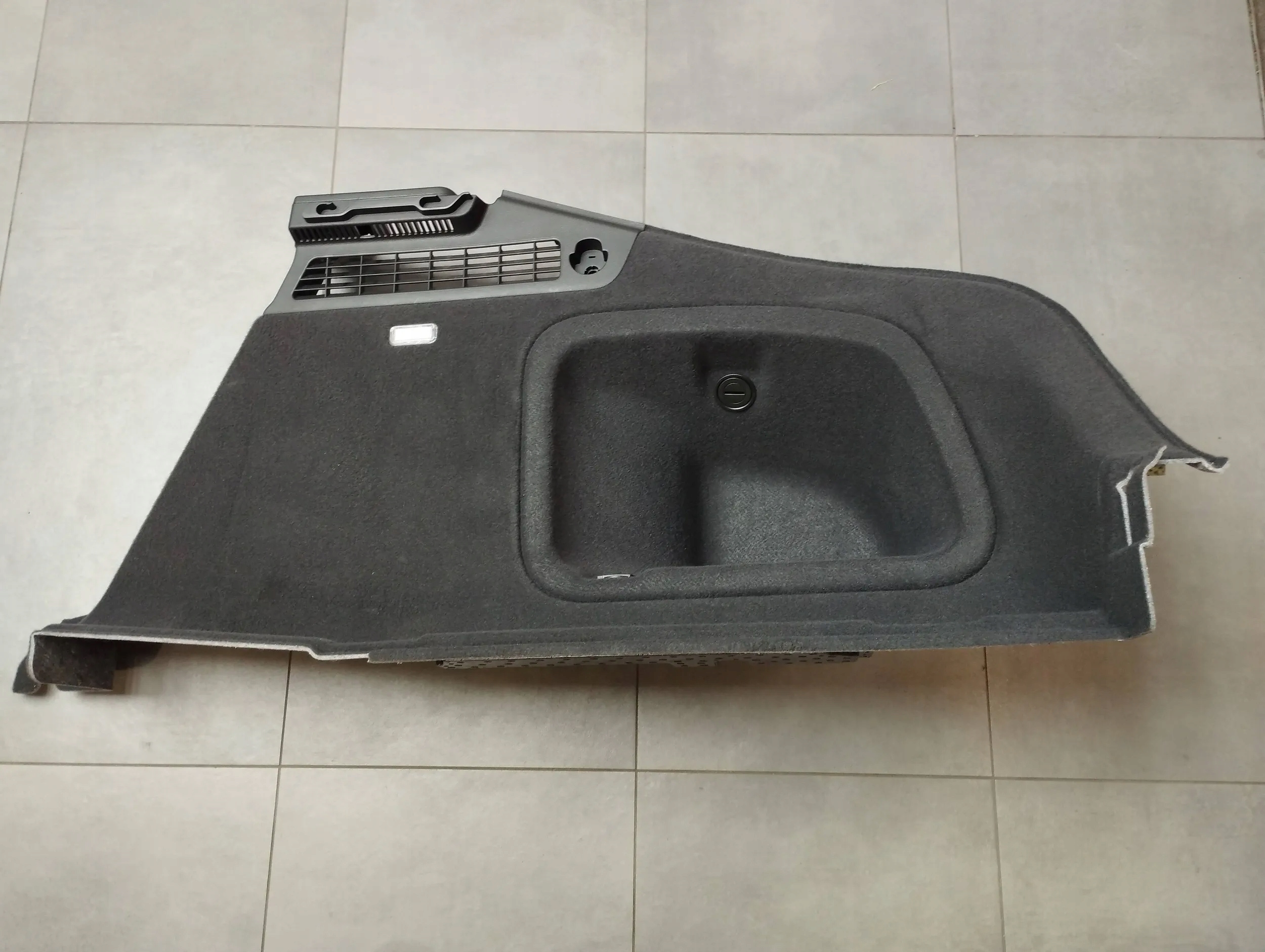 Audi A5 8T boot upholstery right 8T8863880M