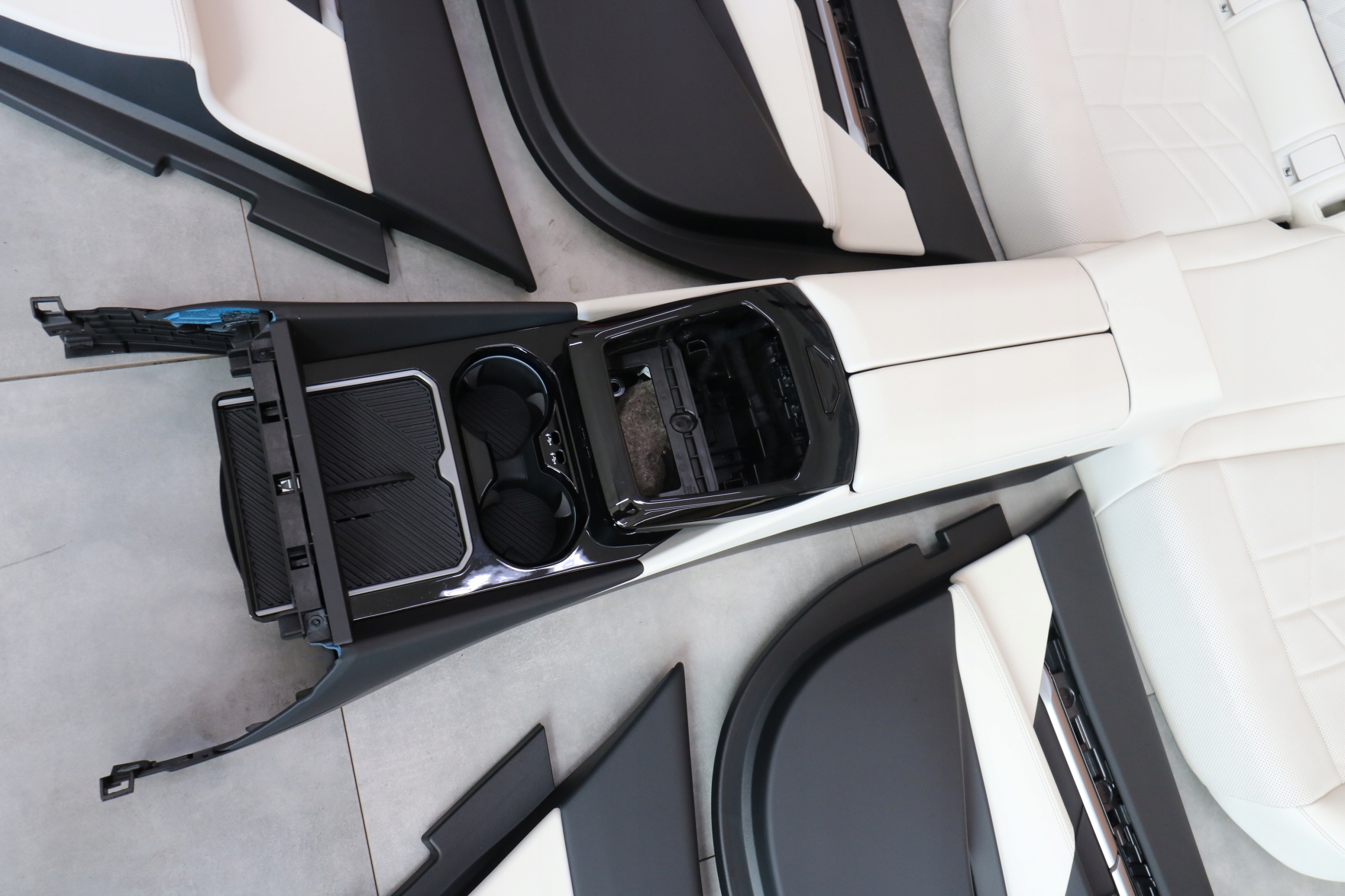 BMW 5' G60 Салон кресла спорт HARMANN 1 ЛС