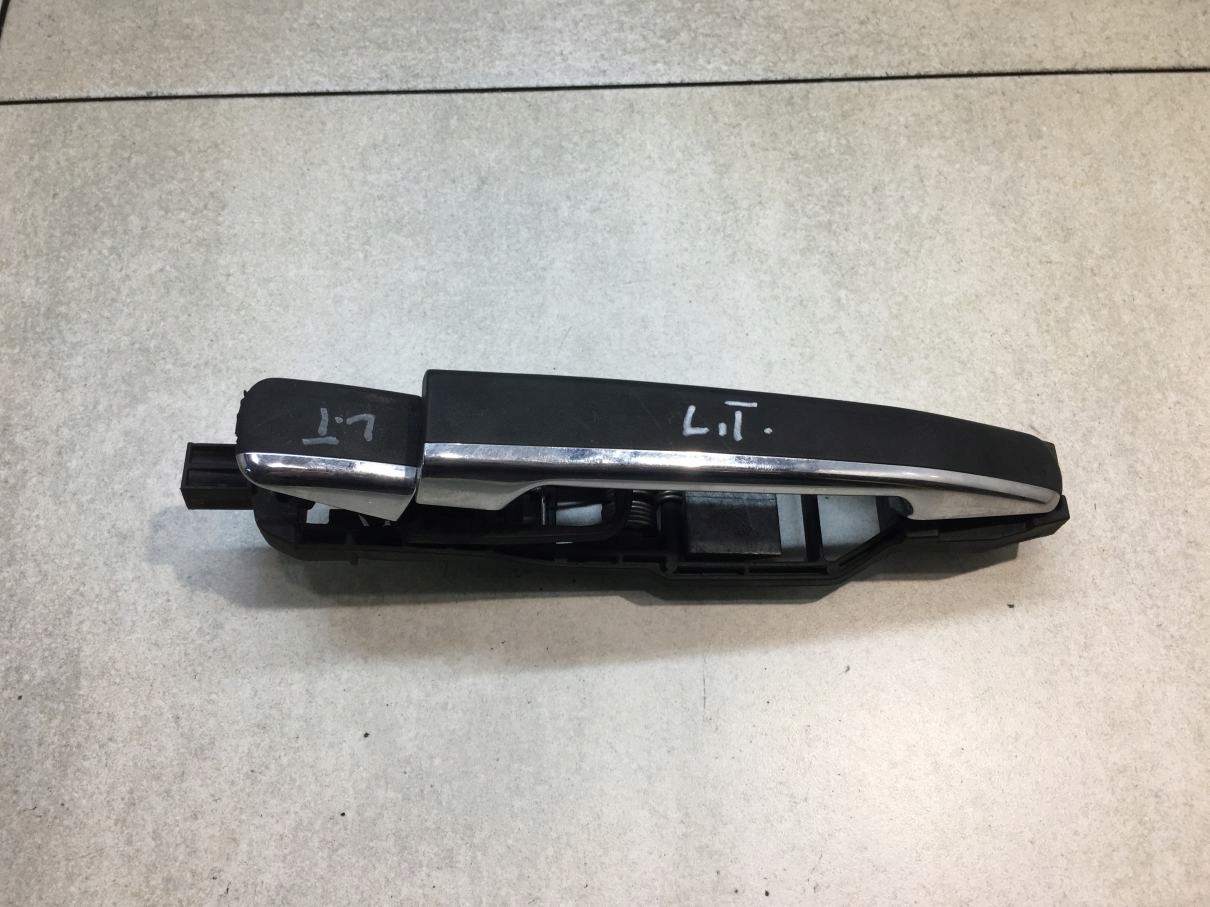 handle exterior left rear part MERCEDES ML W163