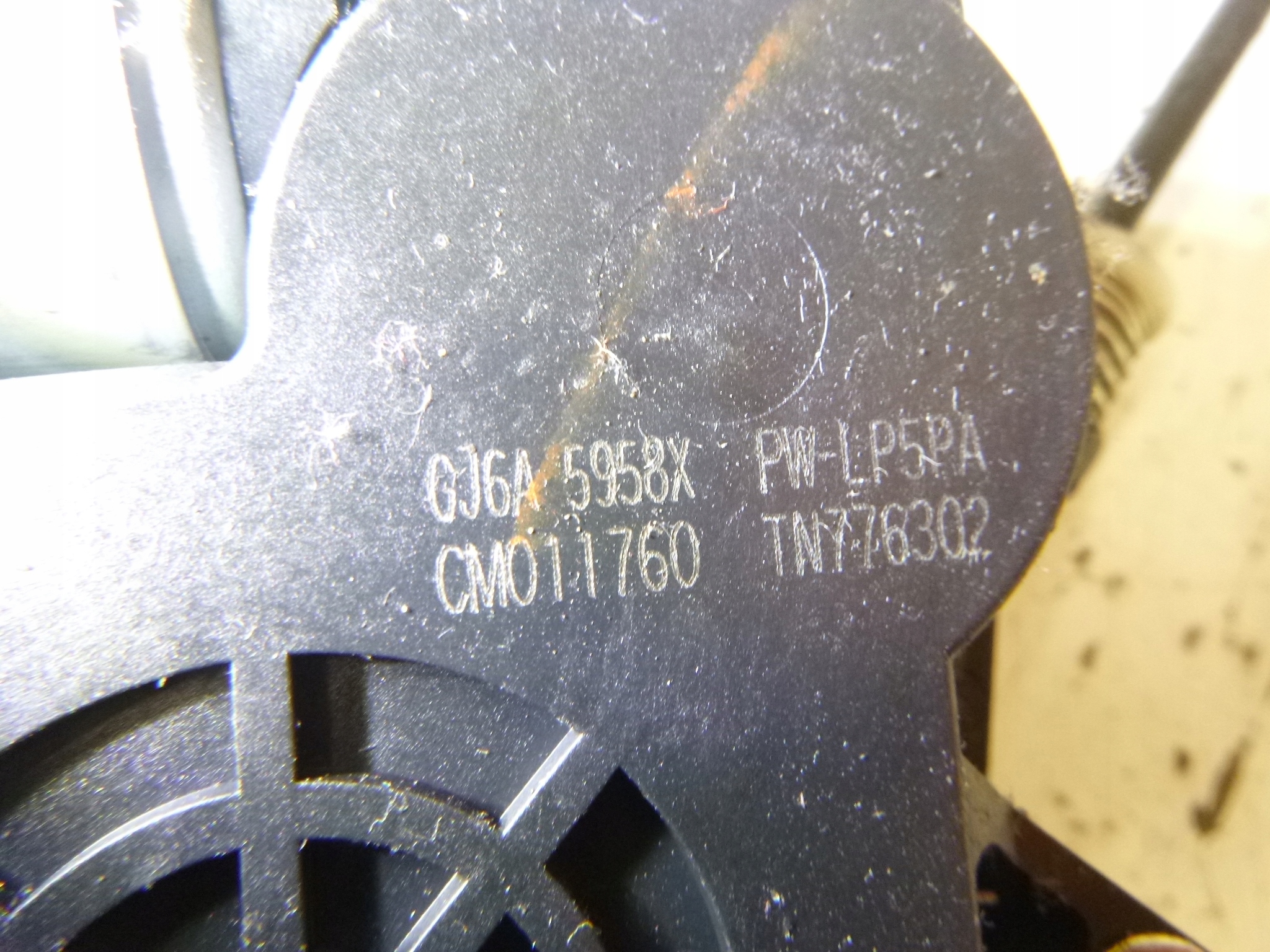 MÉCANISME VITRE AVANT GAUCHE MAZDA 3 03-09R.