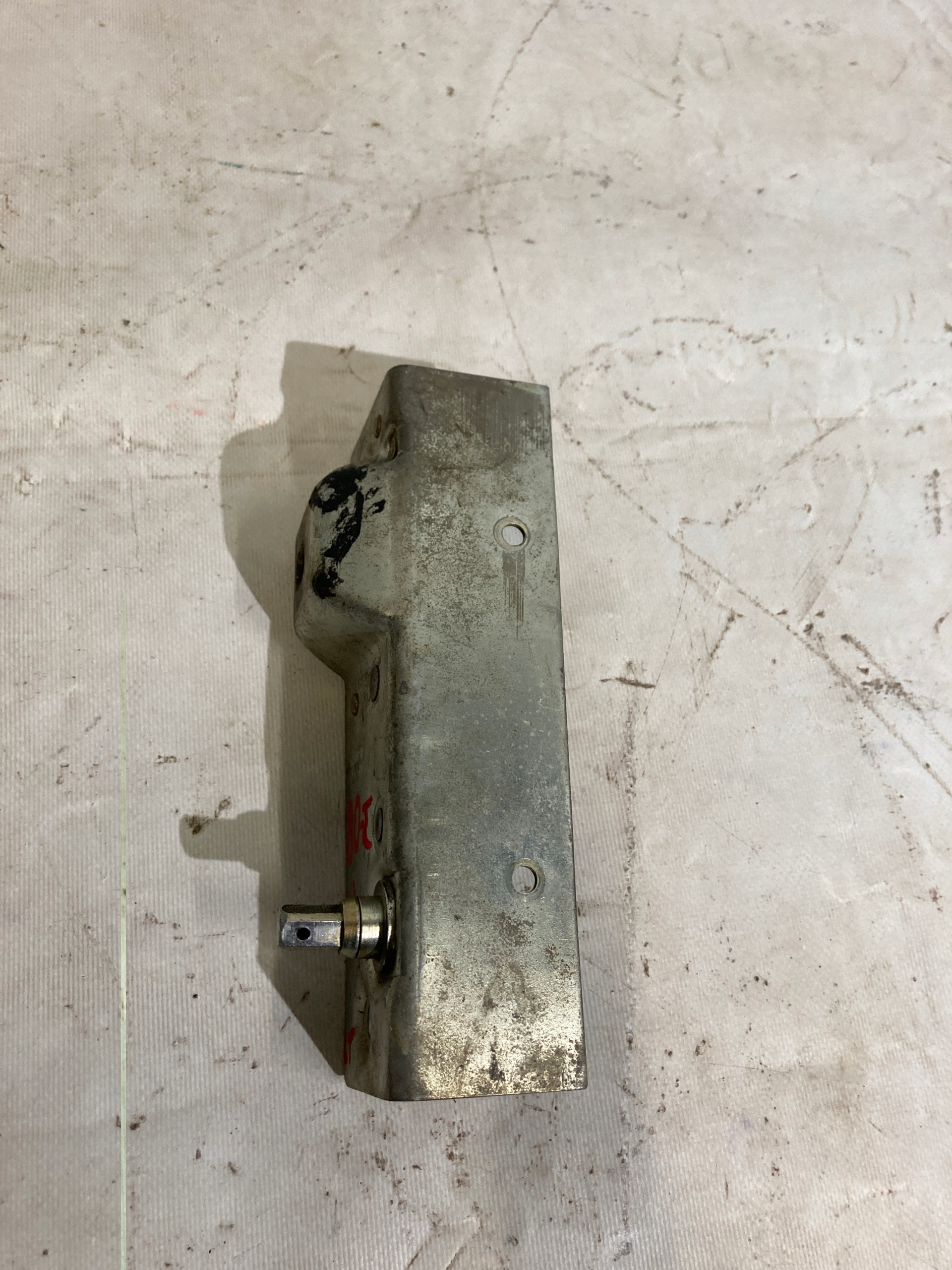 VW LT SPRINTER lock door rear part left rear. left