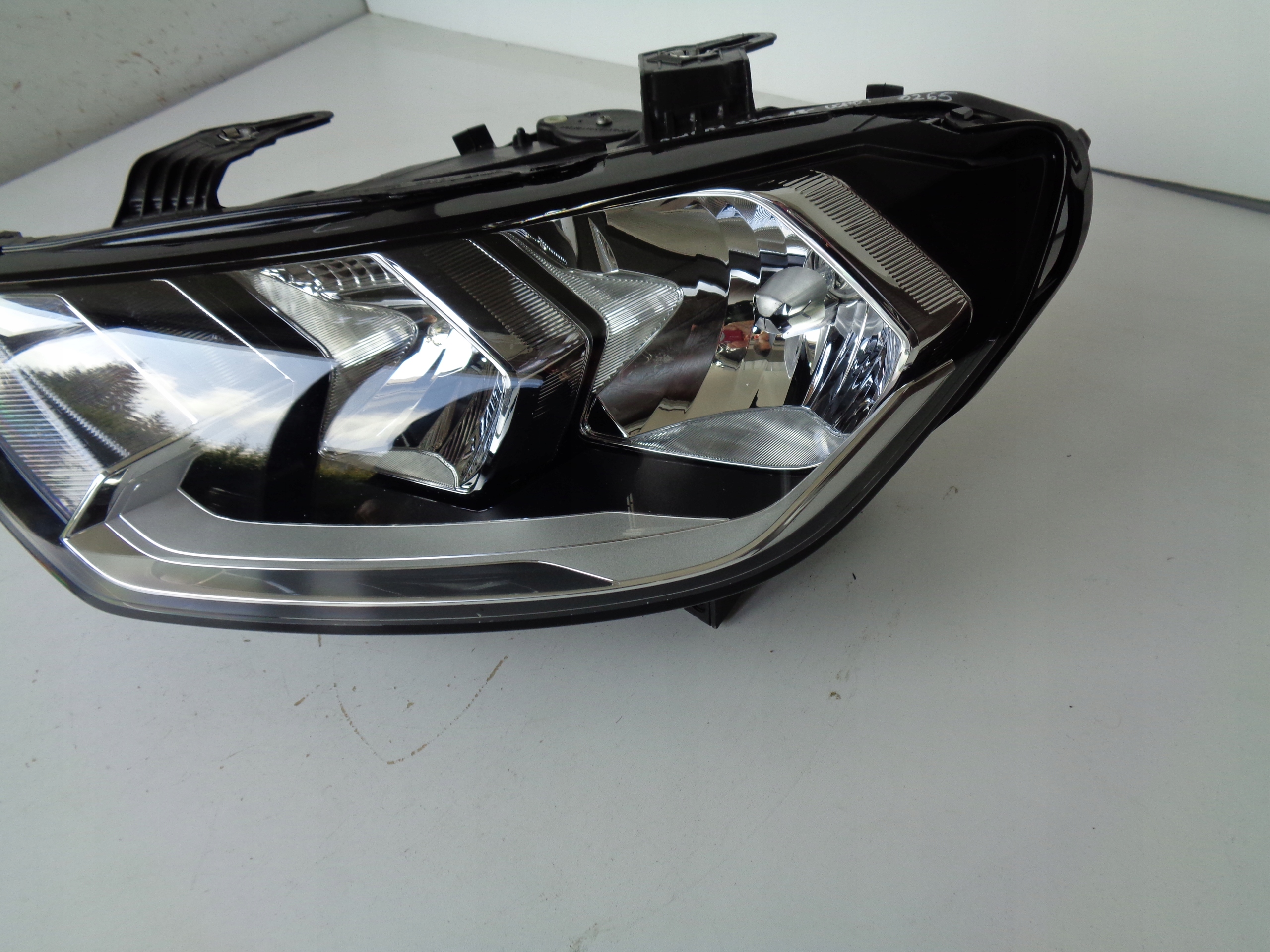 licht links REFLEKTOR AUDI A1 82A 18
