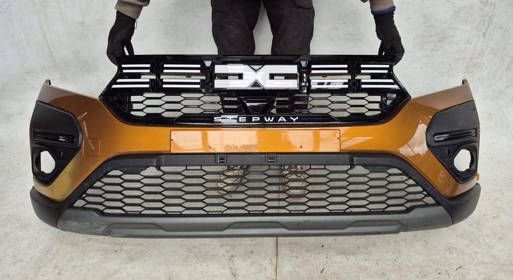 DACIA SANDERO III 3 STEPWAY LIFT bumper front front PDC 620225509R