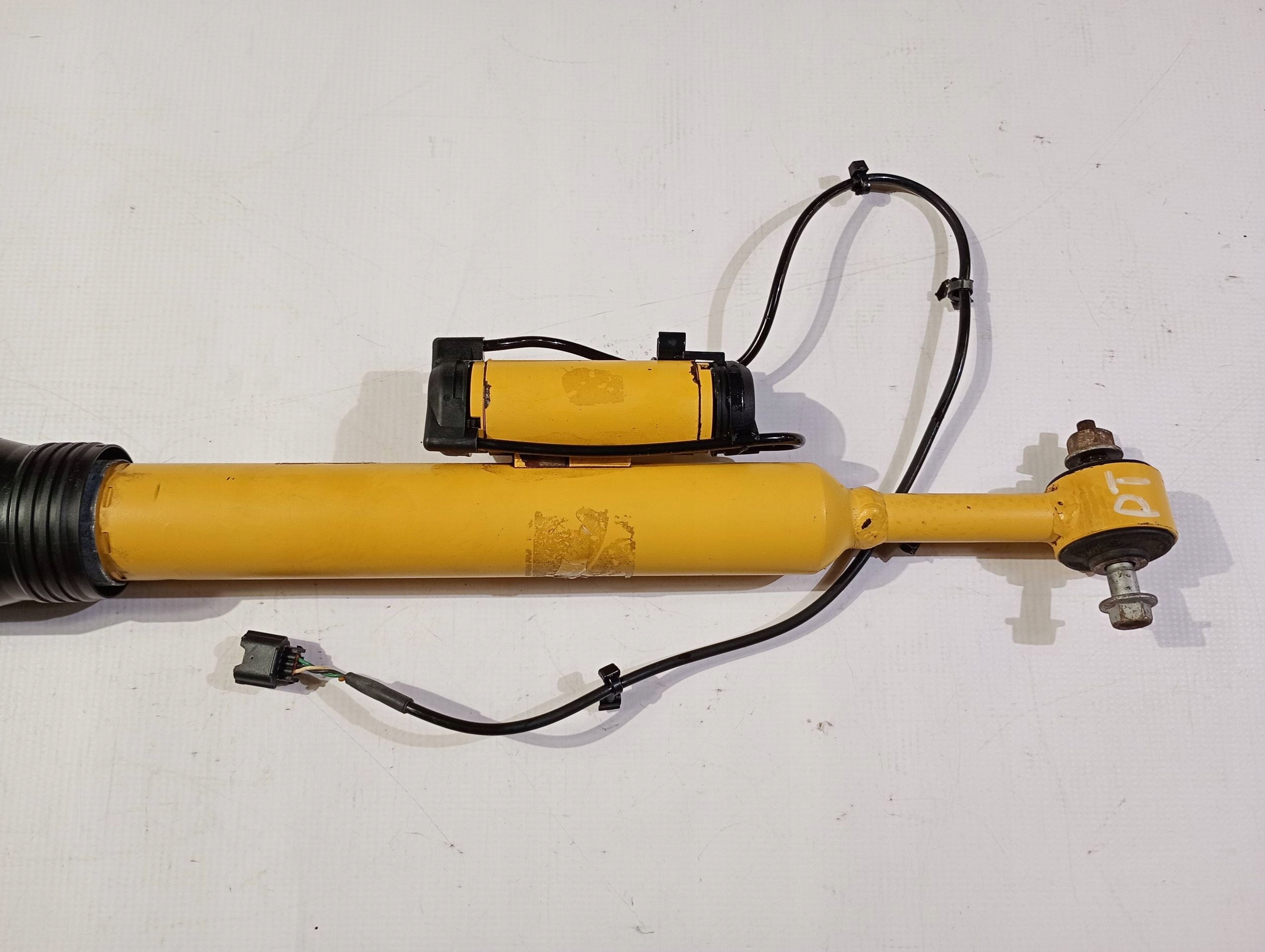 shock absorber rear part rear right Dodge Charger Challenger SRT 6.4 2011-2023