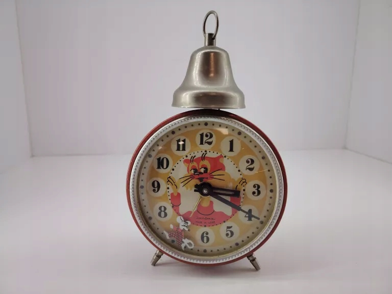 BUDZIK JANTAR ZEGAR STOJĄCY KOT I MYSZ IDEAŁ MADE IN USSR ZSRR
