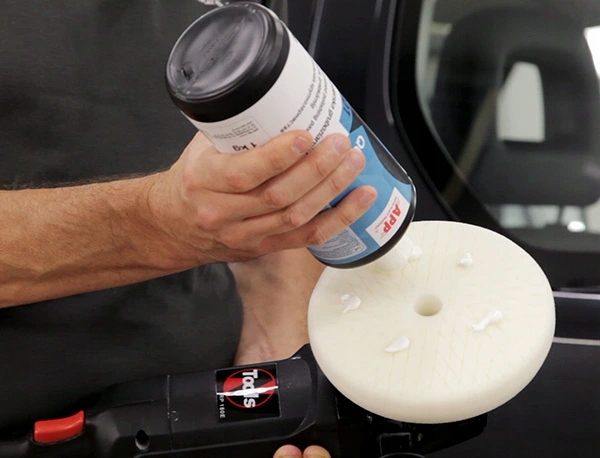 APP QUARTZ Q801 PASTA POLERSKA GRUBOZIARNISTA 1 KG Rodzaj polerowanie lakieru