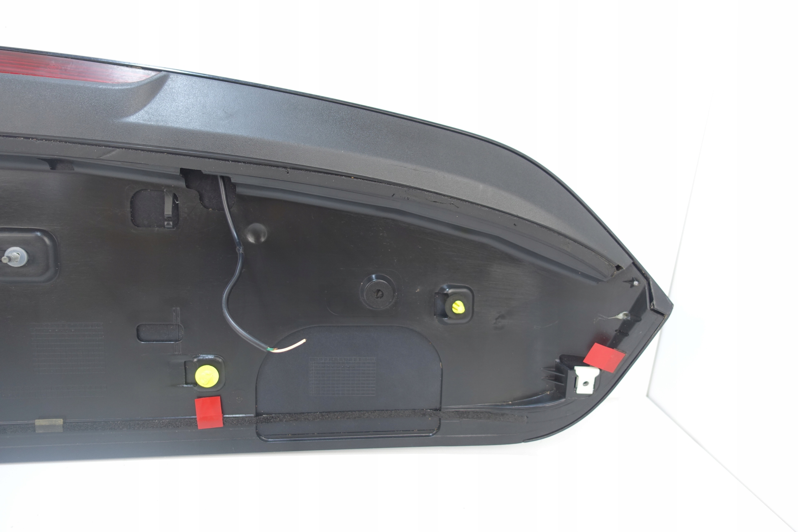 AUDI Q3 and 2011- moulding SPOILER light STOP bonnet boot 8U0827933F