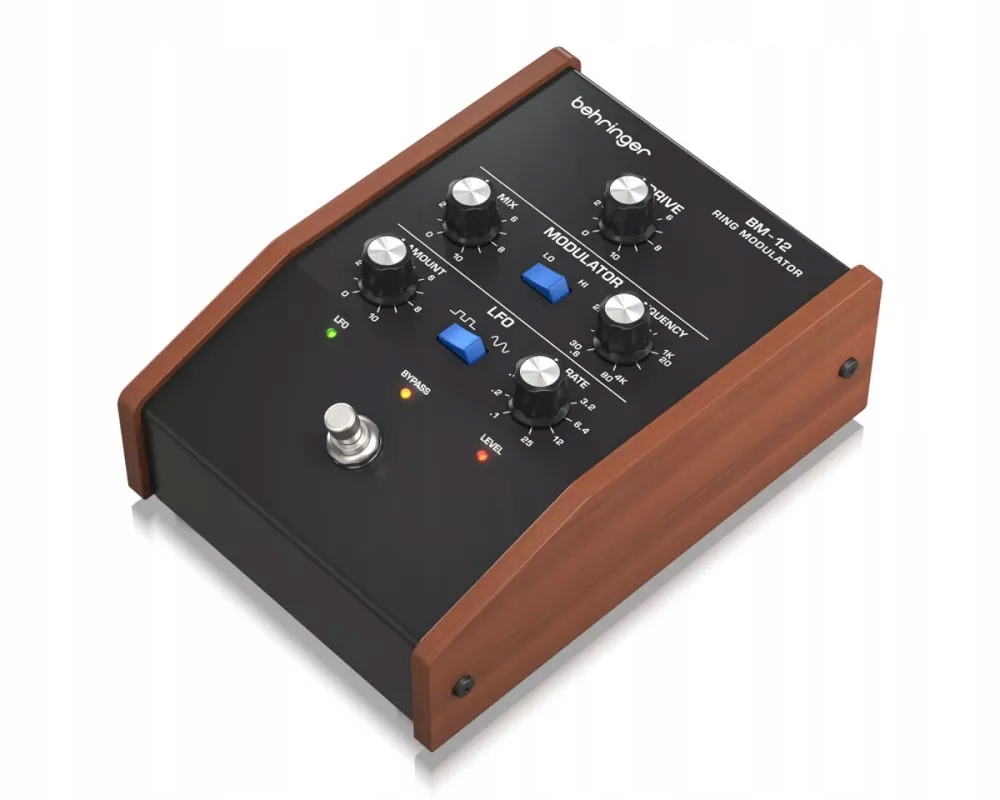 Behringer BM-12-RING-MODULATOR – kytarový efekt typu ring modulator