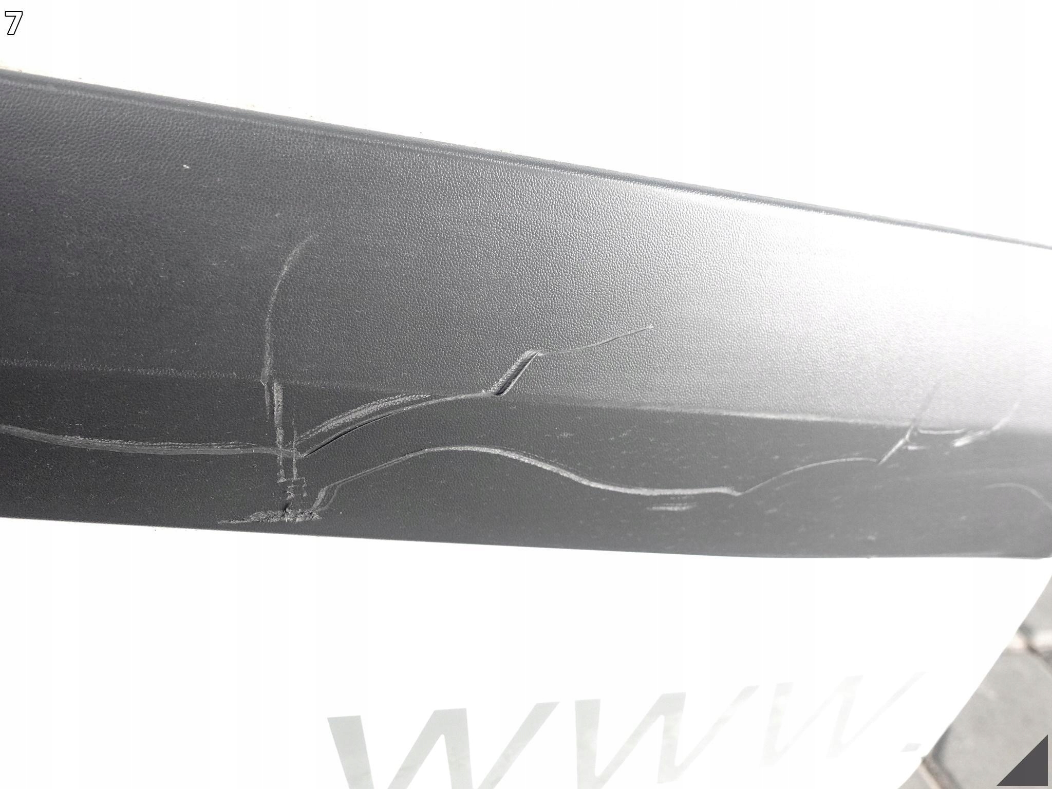 FORD TRANSIT COURIER and 14-23 door sliding side right + moulding