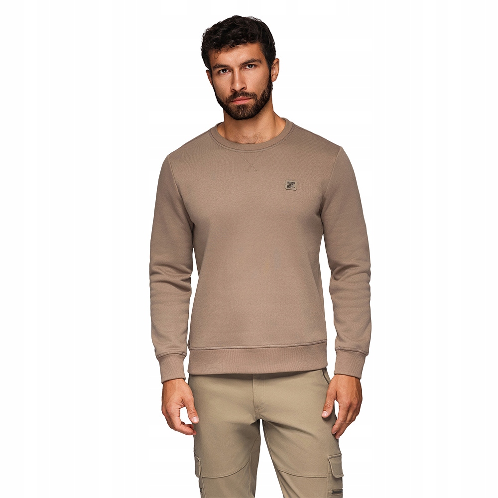 Klasyczna bluza męska z okrągłym dekoltem jasnobrązowa V3 OM-SSNZ-0243 XL