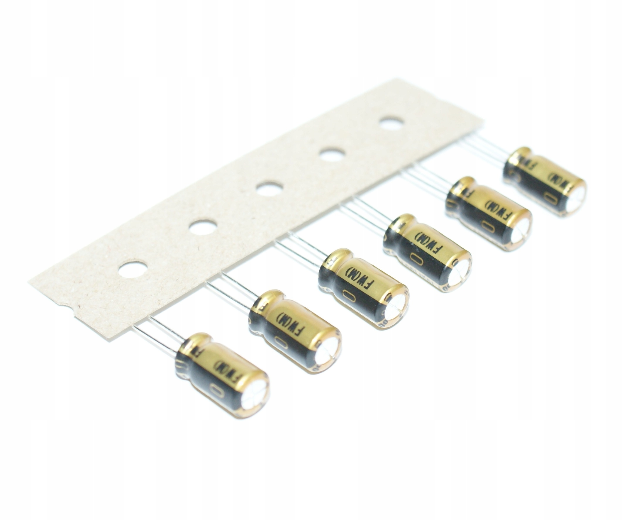 

Nichicon Fw 220uF/10V Do Audio - 6 sztuk (#759)