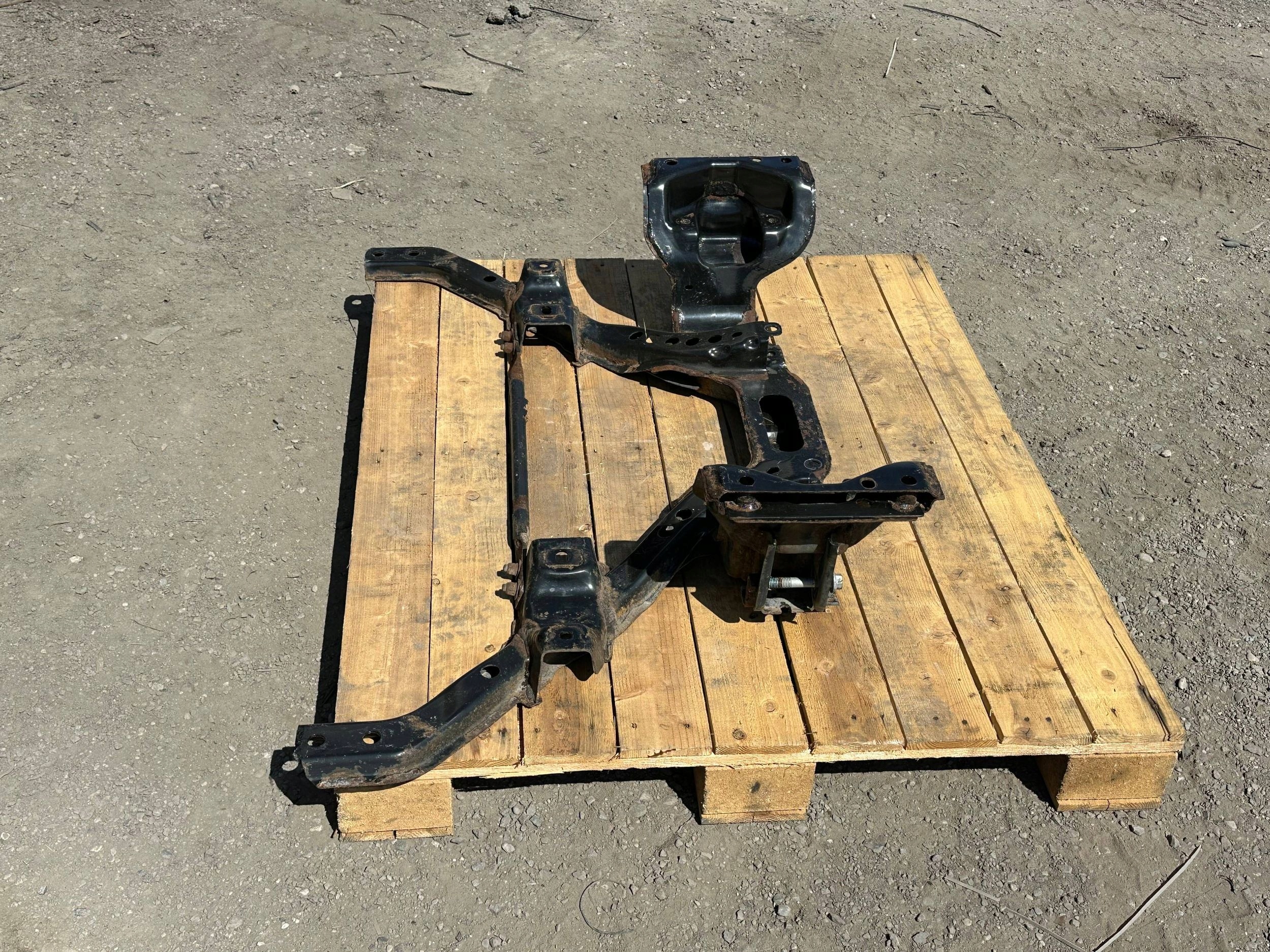axle beam subframe sider front front Ford Mustang V 2011 - 2014