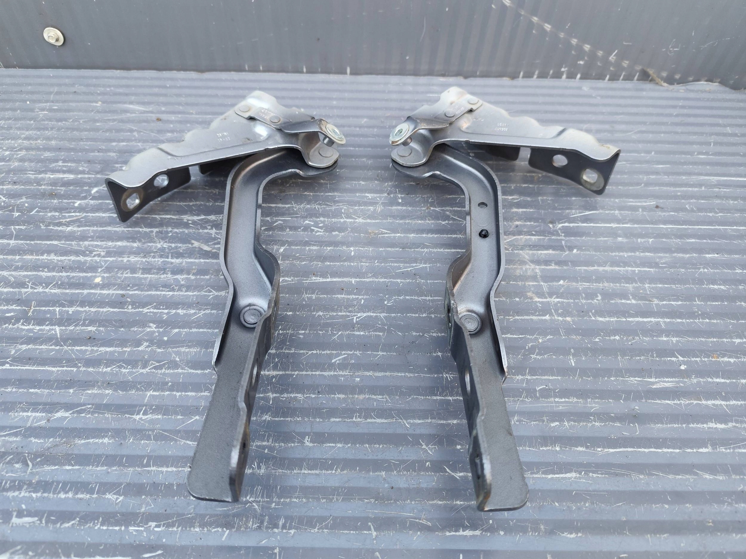RENAULT AUSTRAL hinge bonnets right left 654008358R 654012611R