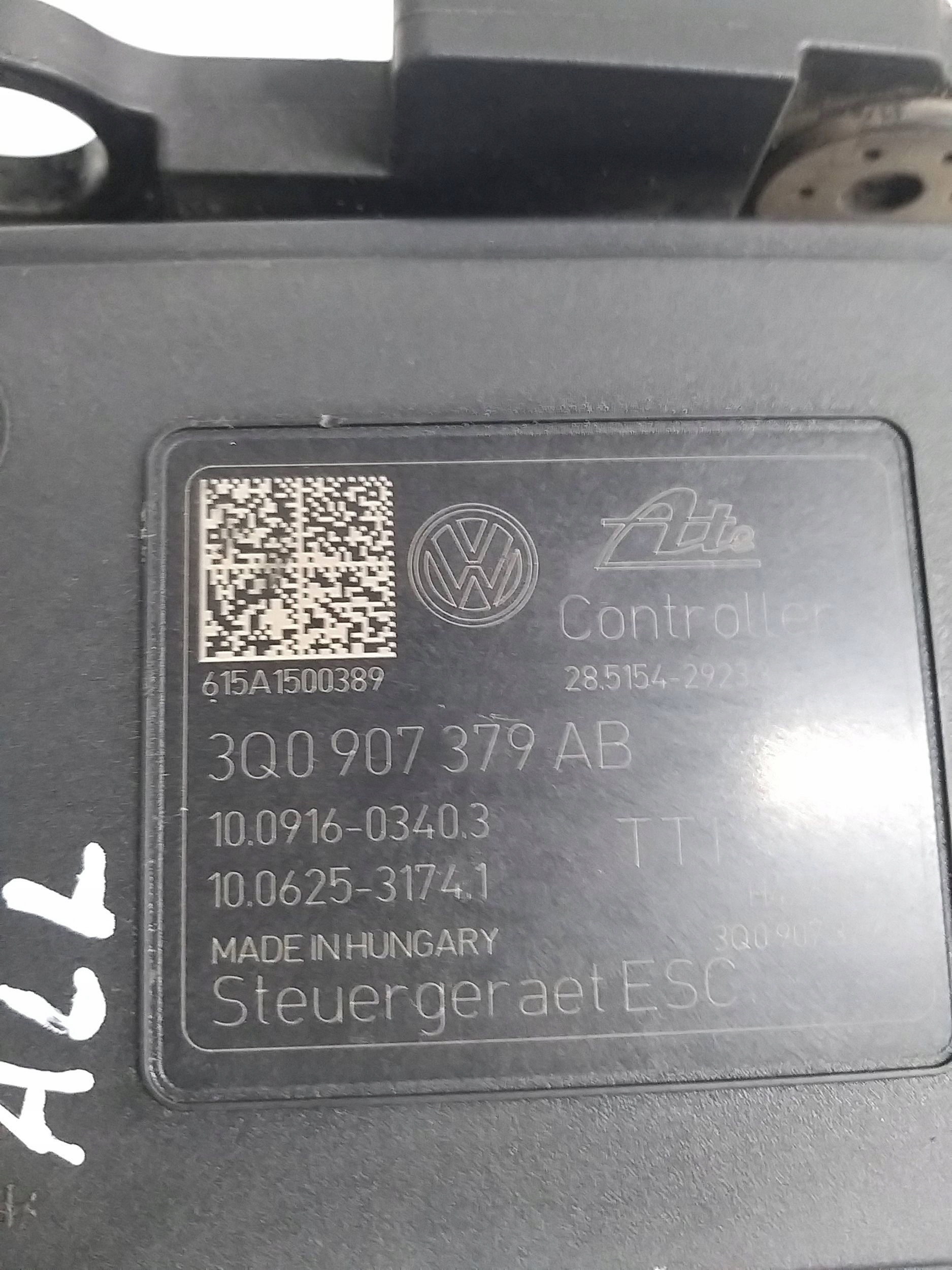 VW PASSAT B8 GOLF VII SUPERB III control unit pump ABS 3Q0907379AB