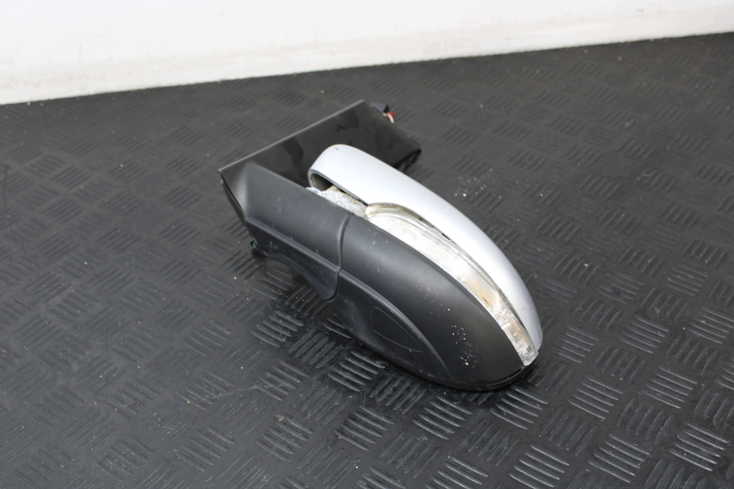 mirror left 6 vertical VW TOURAN 1T0 1T LIFT 1.9 TDI