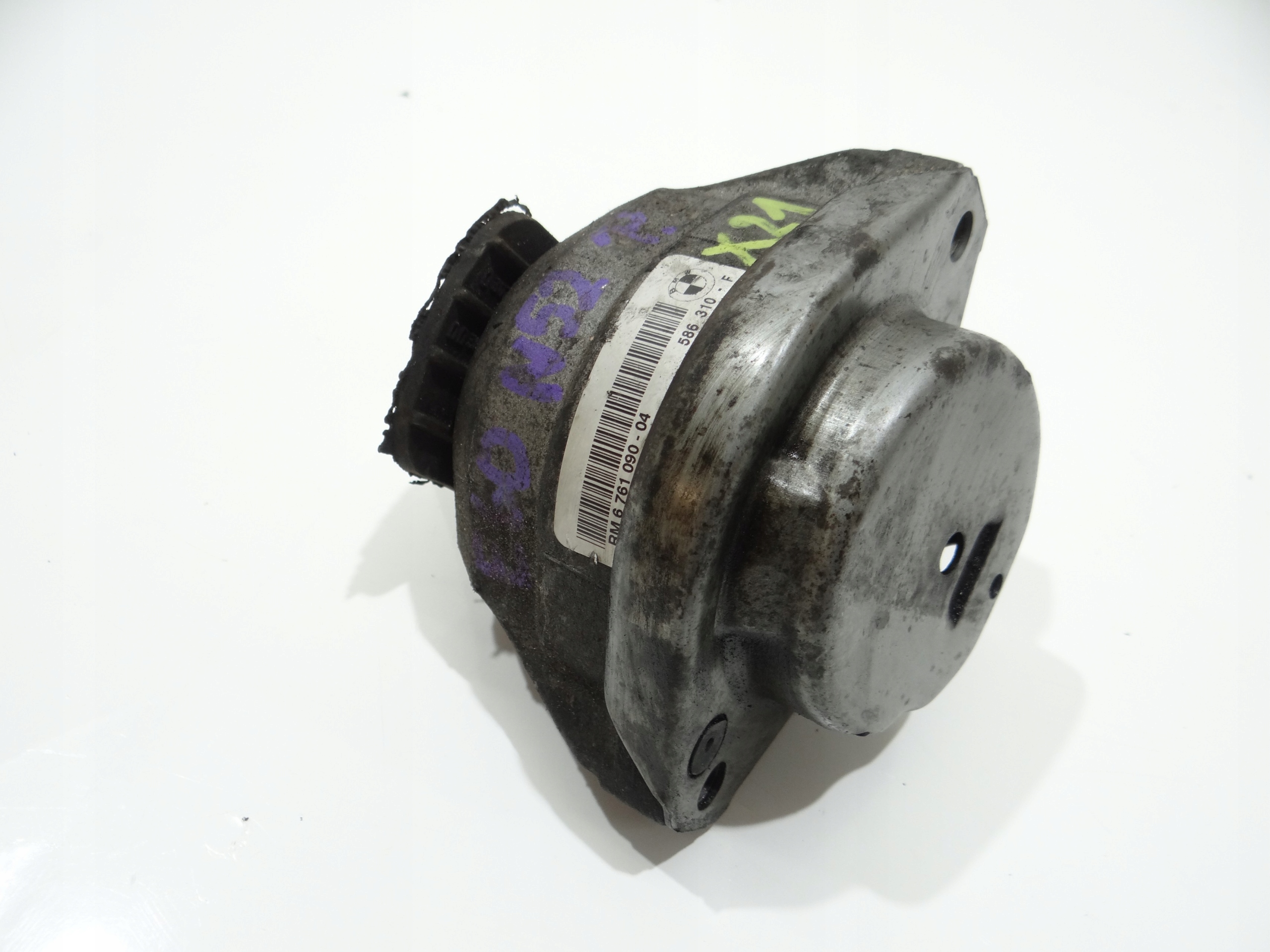 engine mount right BMW E60 E61 E63 N52 OE 6761090