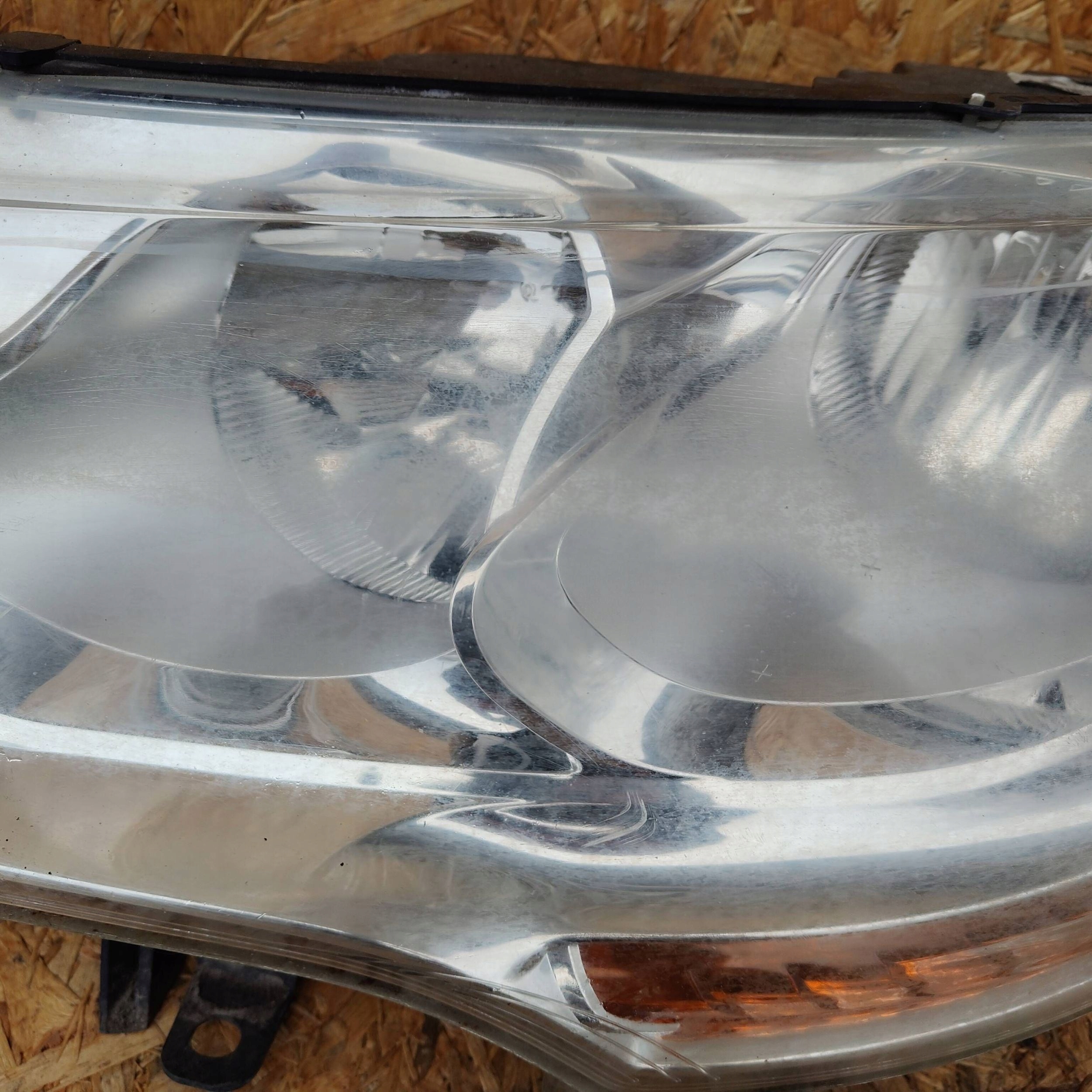 Reflektor Avant Bouche buse Gauche Citroen C4 II