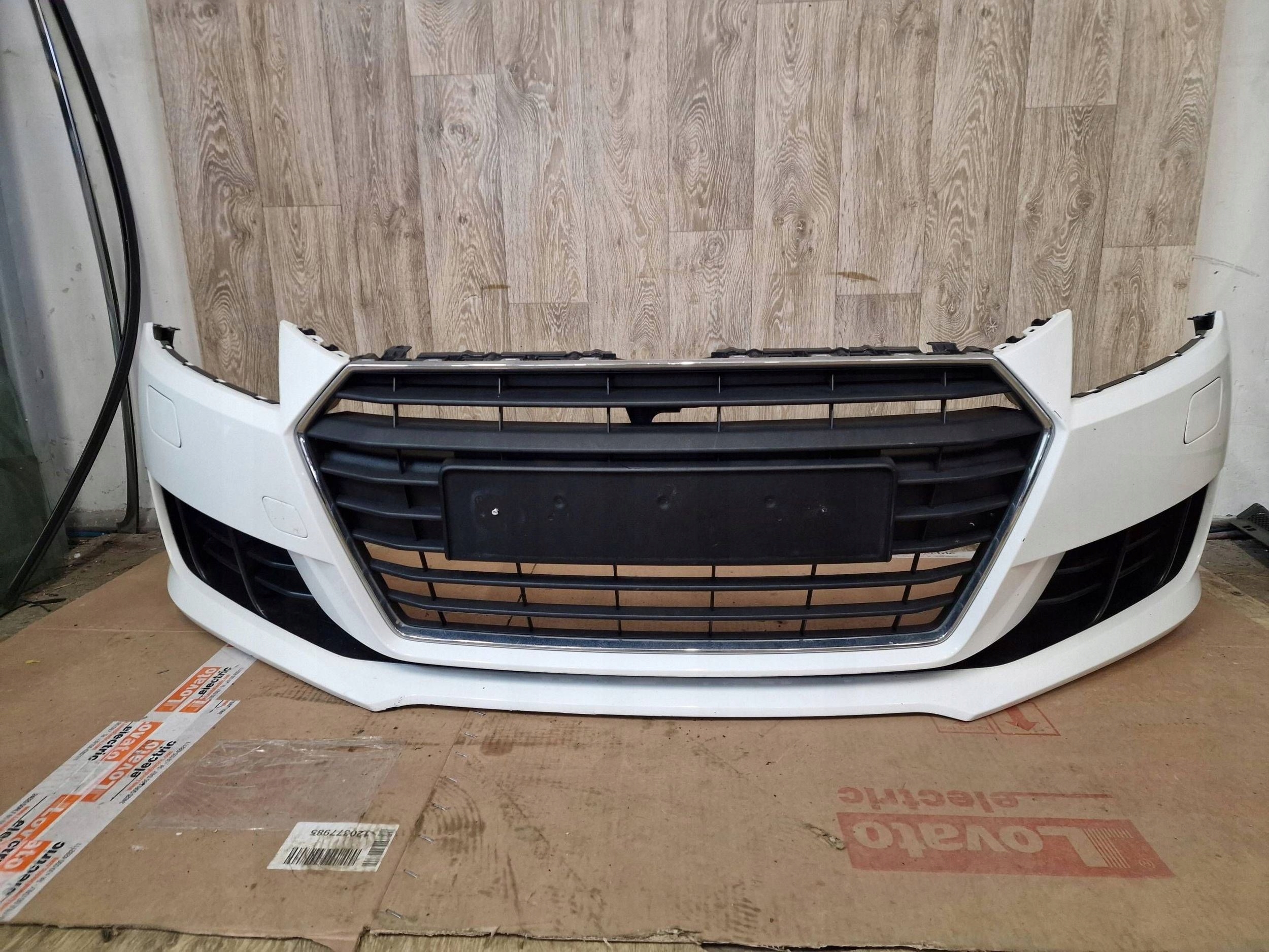 bumper complete AUDI TT 8s S- Line 2015 LY9C washers