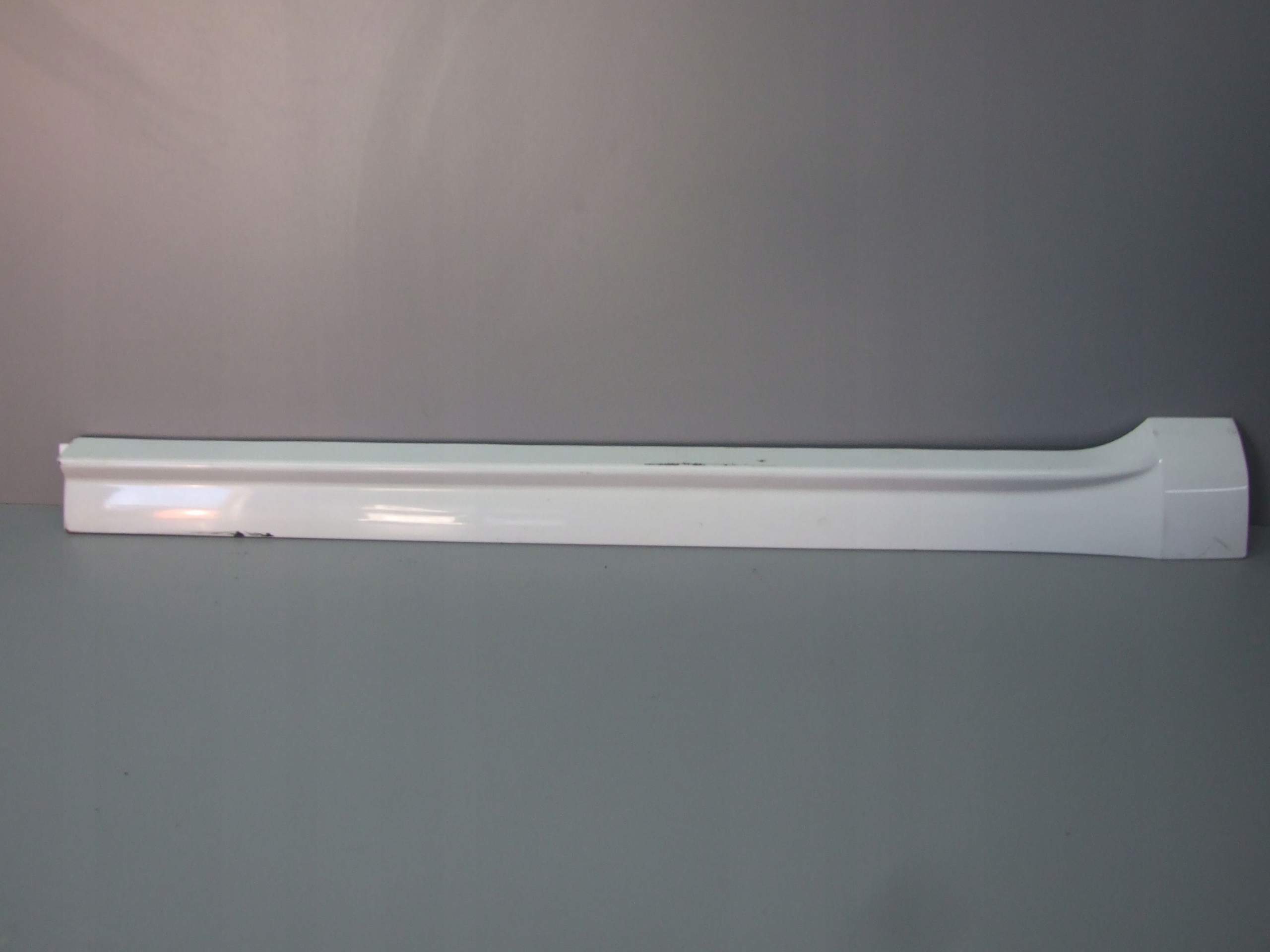 LISTWA DRZWI PRAWY TYL SEAT ALHAMBRA 7N0854950H