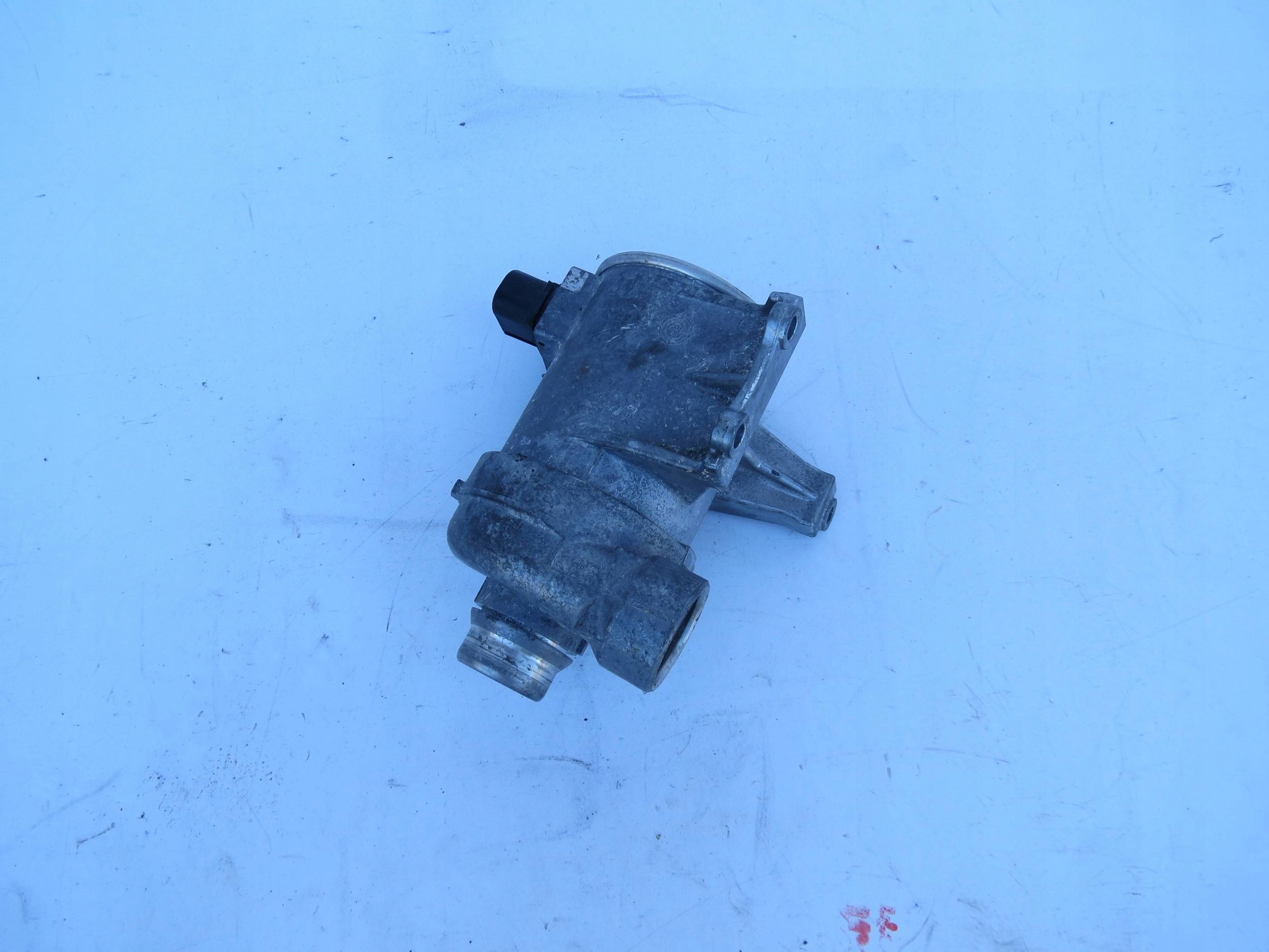water pump HYBRYDA VOLVO S90 V90 T8 31368715