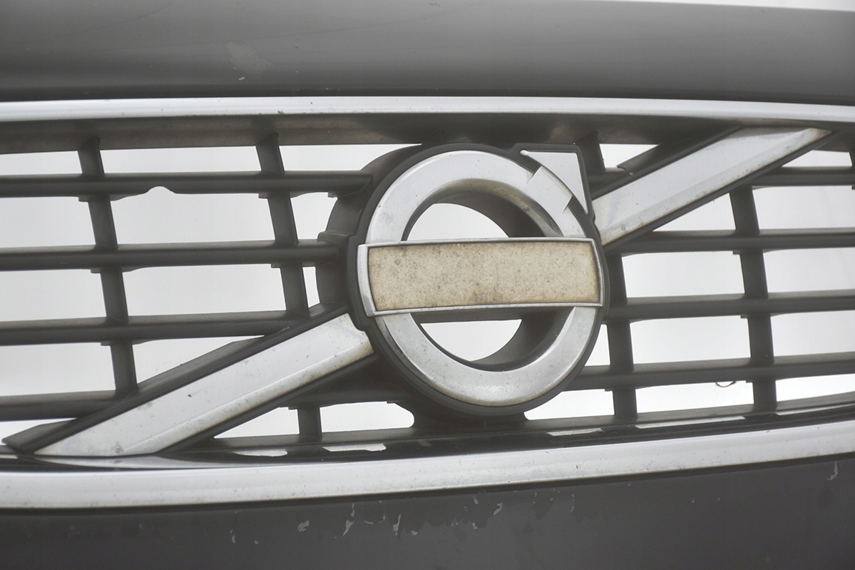 front bumper front VOLVO S40 II LIFT 019-26