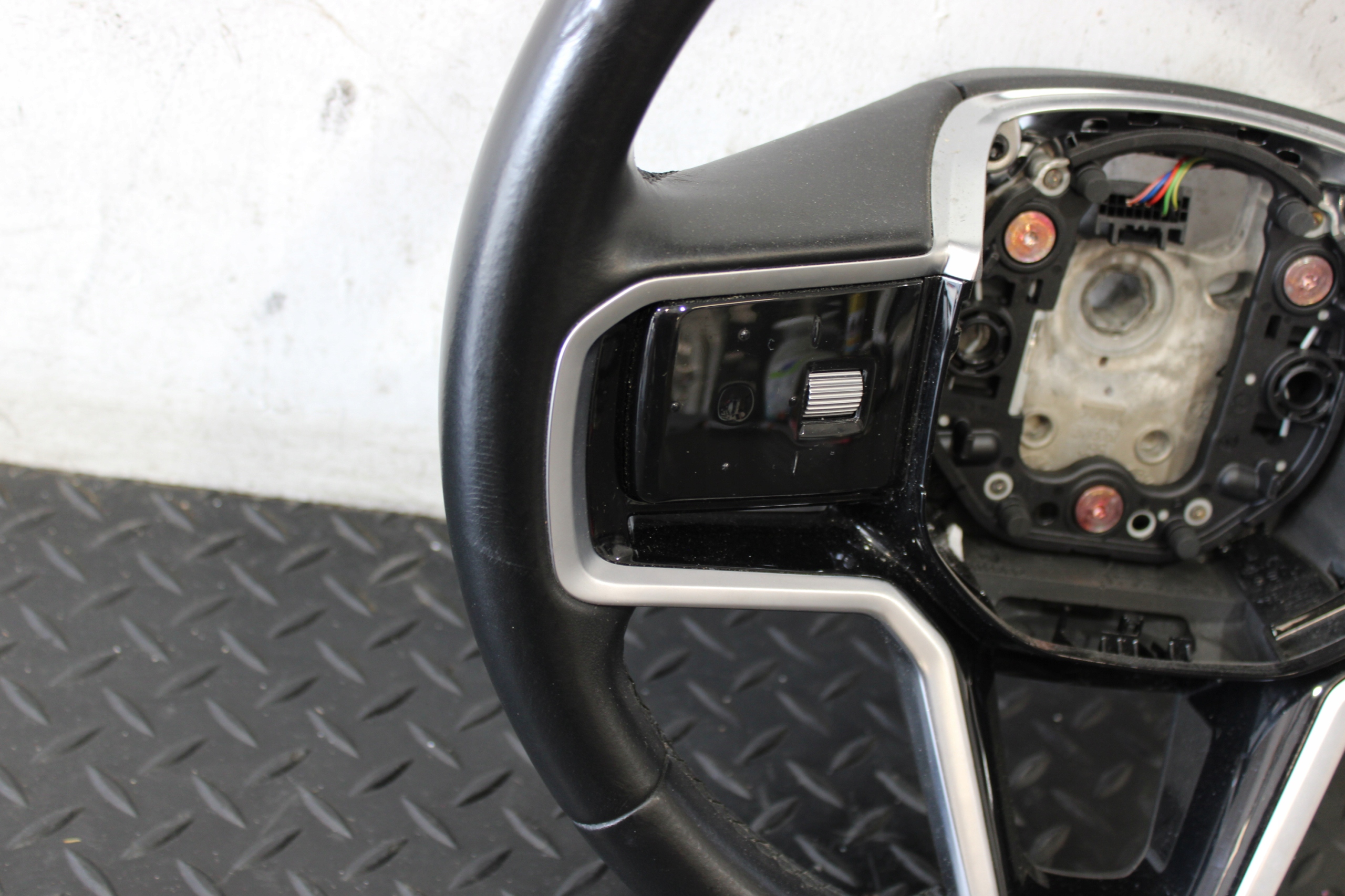 lenkrad MULTIFUNKCJA LAND ROVER EVOQUE II 2 L551